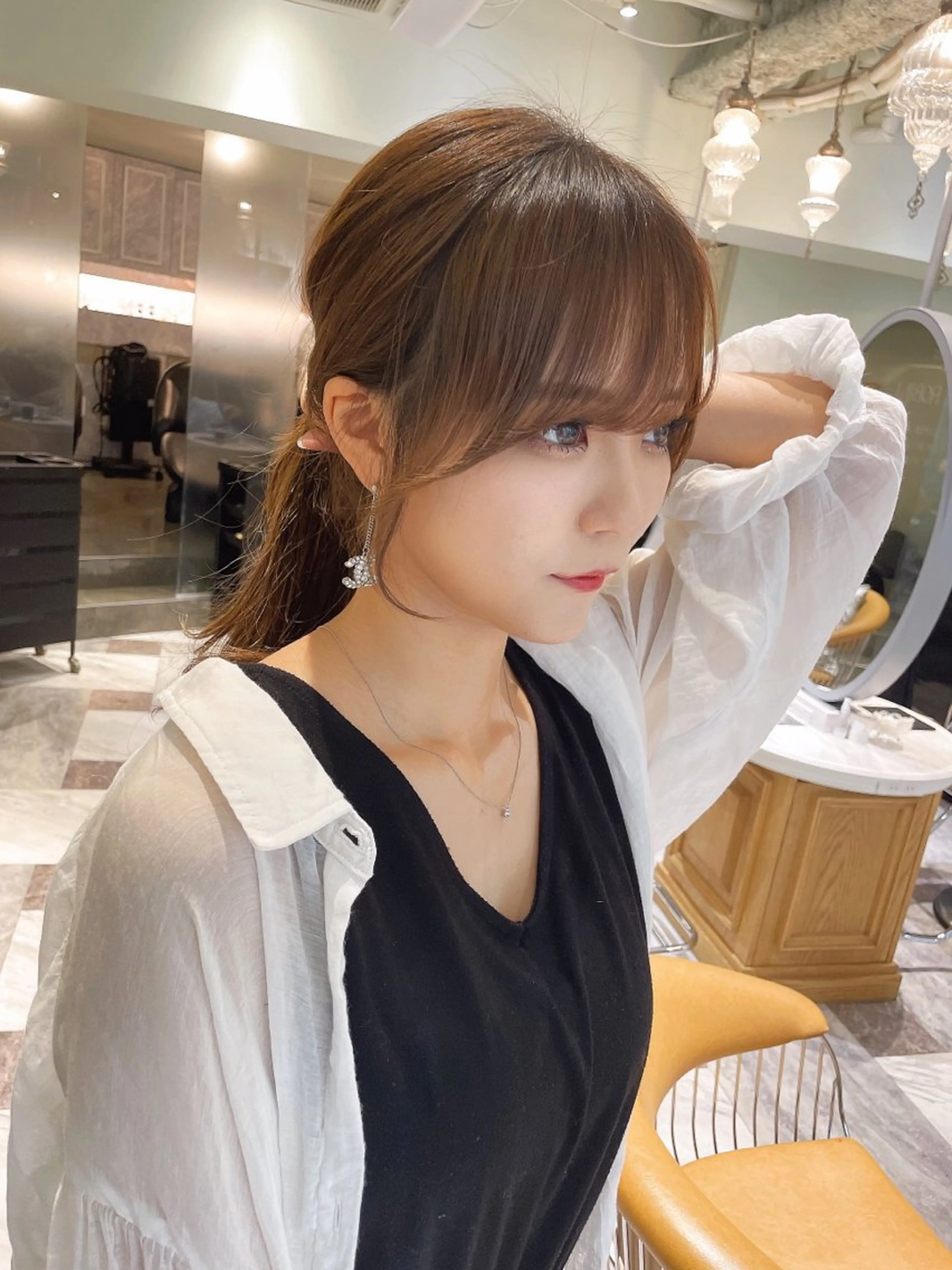 ミディアム カラー ベージュカラー 黒髪 ブリーチ ブルーカラー ブルーブラック カット ヘアカラー トリートメント 木屋元一/透明感 /レイヤー/顔まわりのヘアスタイル