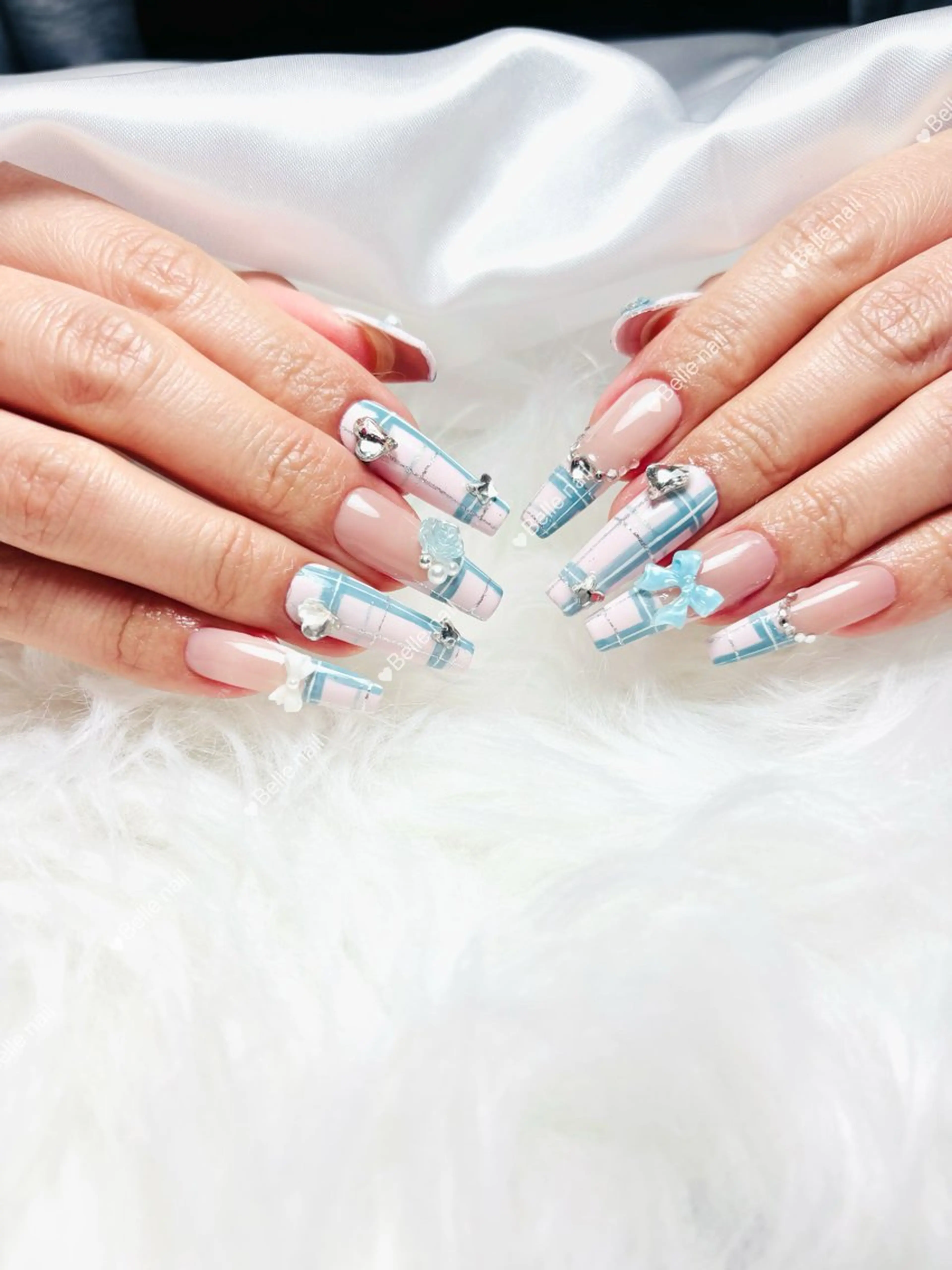 ネイル チークネイル クリアネイル ガーリー キラキラネイル 韓国ネイル アンアンBelle Nail Salonのネイルデザイン