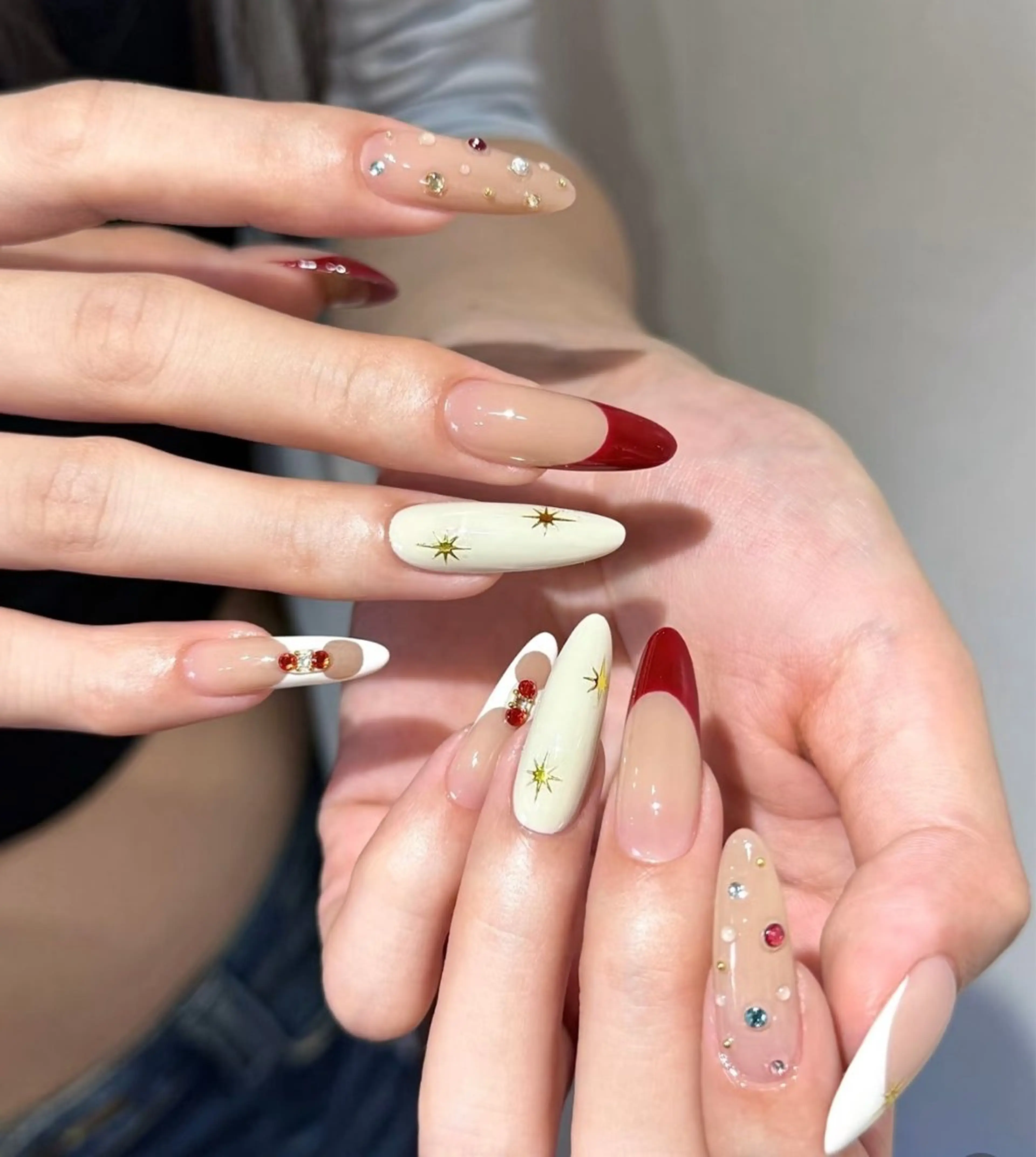 ネイル ハンドネイル バ ヤリカクのネイルデザイン