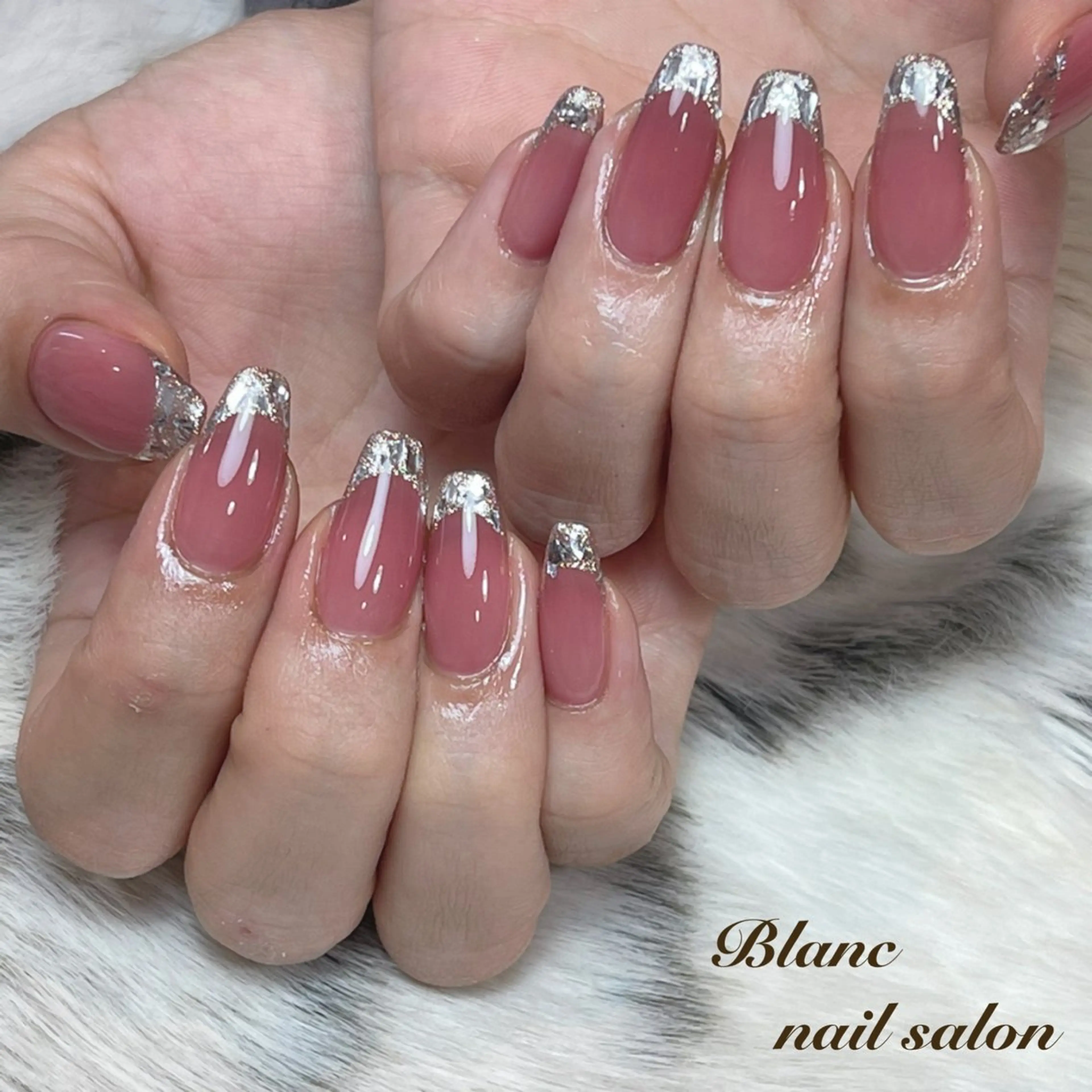 ロング ハンドネイル Blanc ブランのネイルデザイン