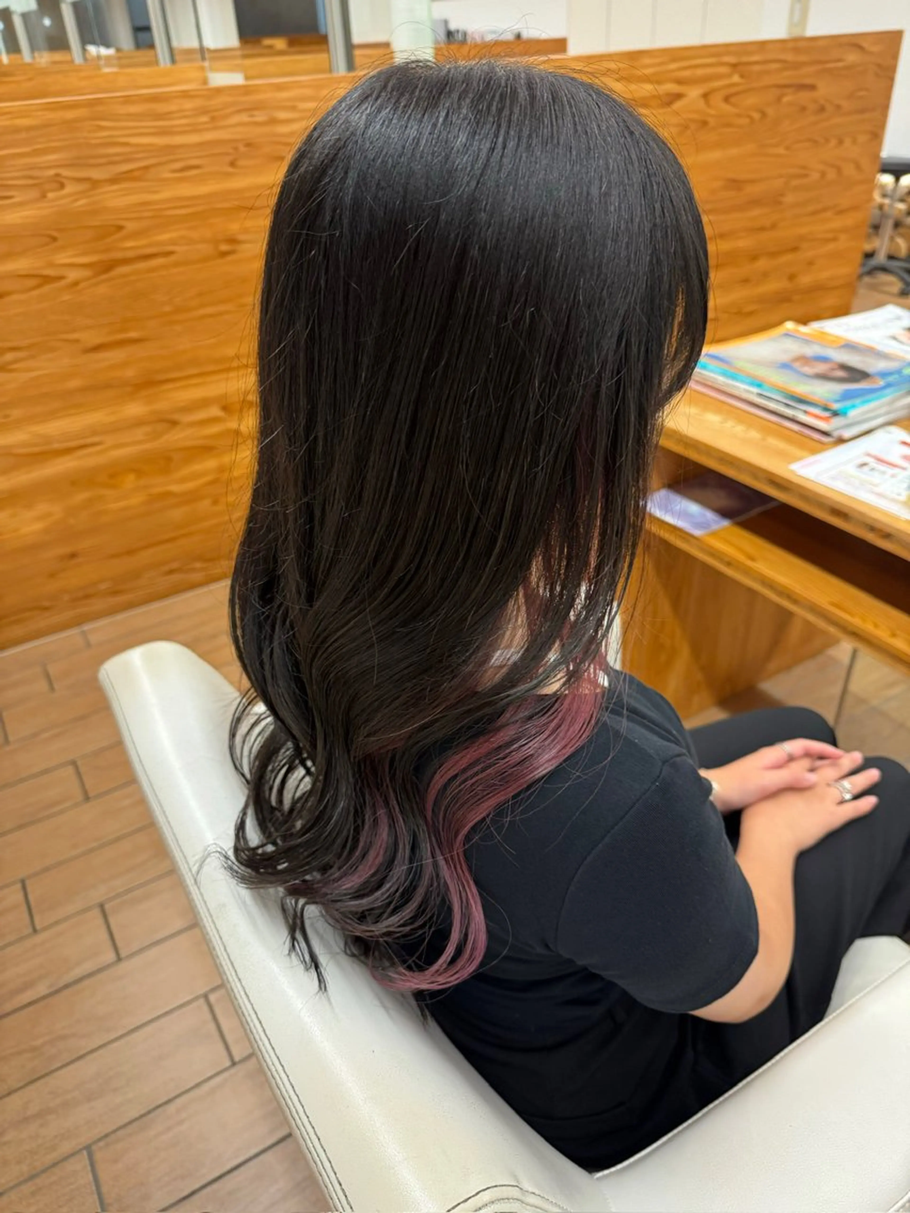 ✂️カット+インナーカラー 🎨✨さりげなく差がつく“チラ見えカラー”が人気❗️の写真