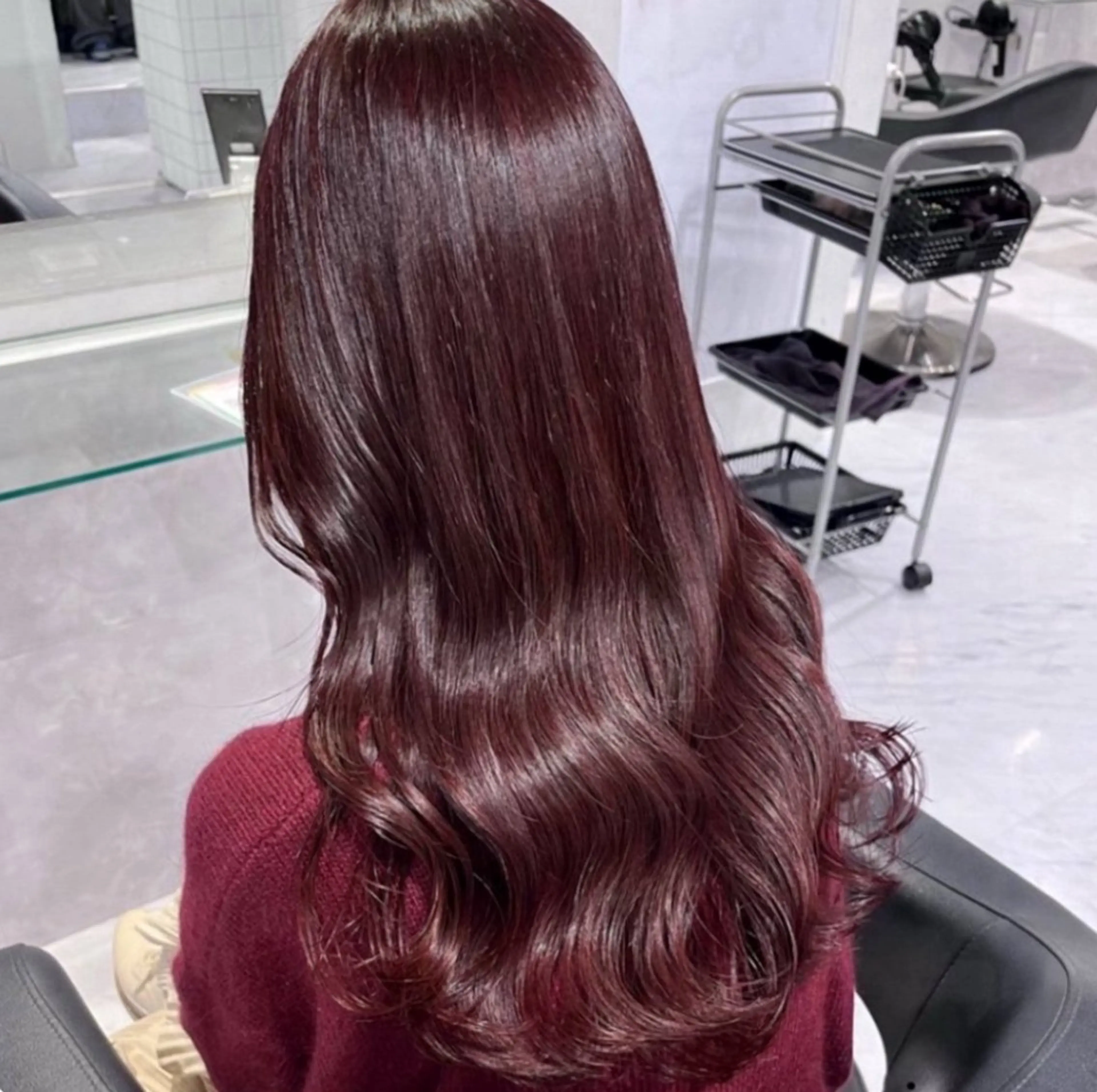 ロング カラー 🫧うる艶トレンド 🫧透明感カラーのヘアスタイル