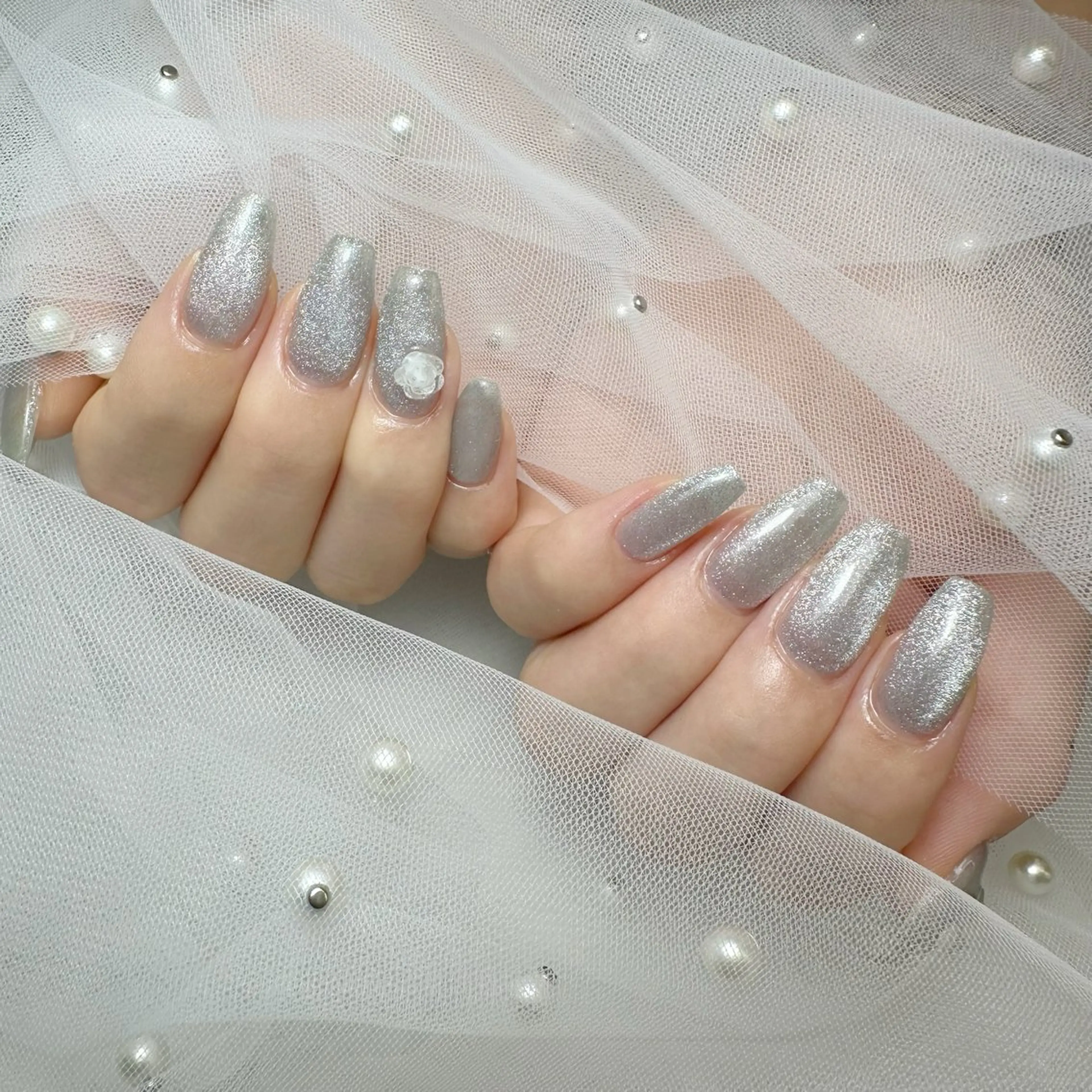 ネイル マグネットネイル nami🐰🎀 堺筋本町ネイルサロンのネイルデザイン