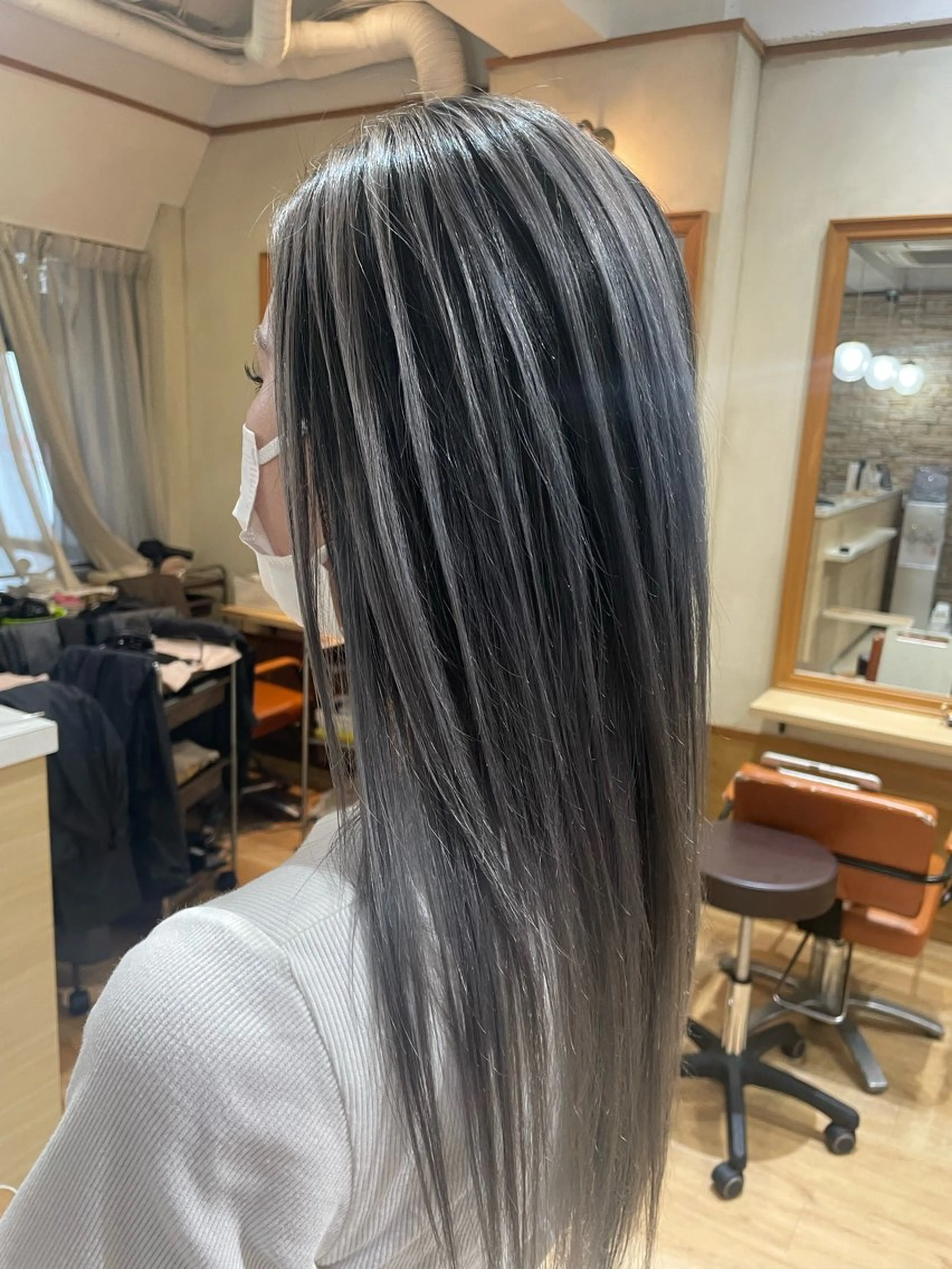 ロング カット ヘアカラー トリートメント 髪質改善艶髪✂︎小寺 透明感カラーのヘアスタイル