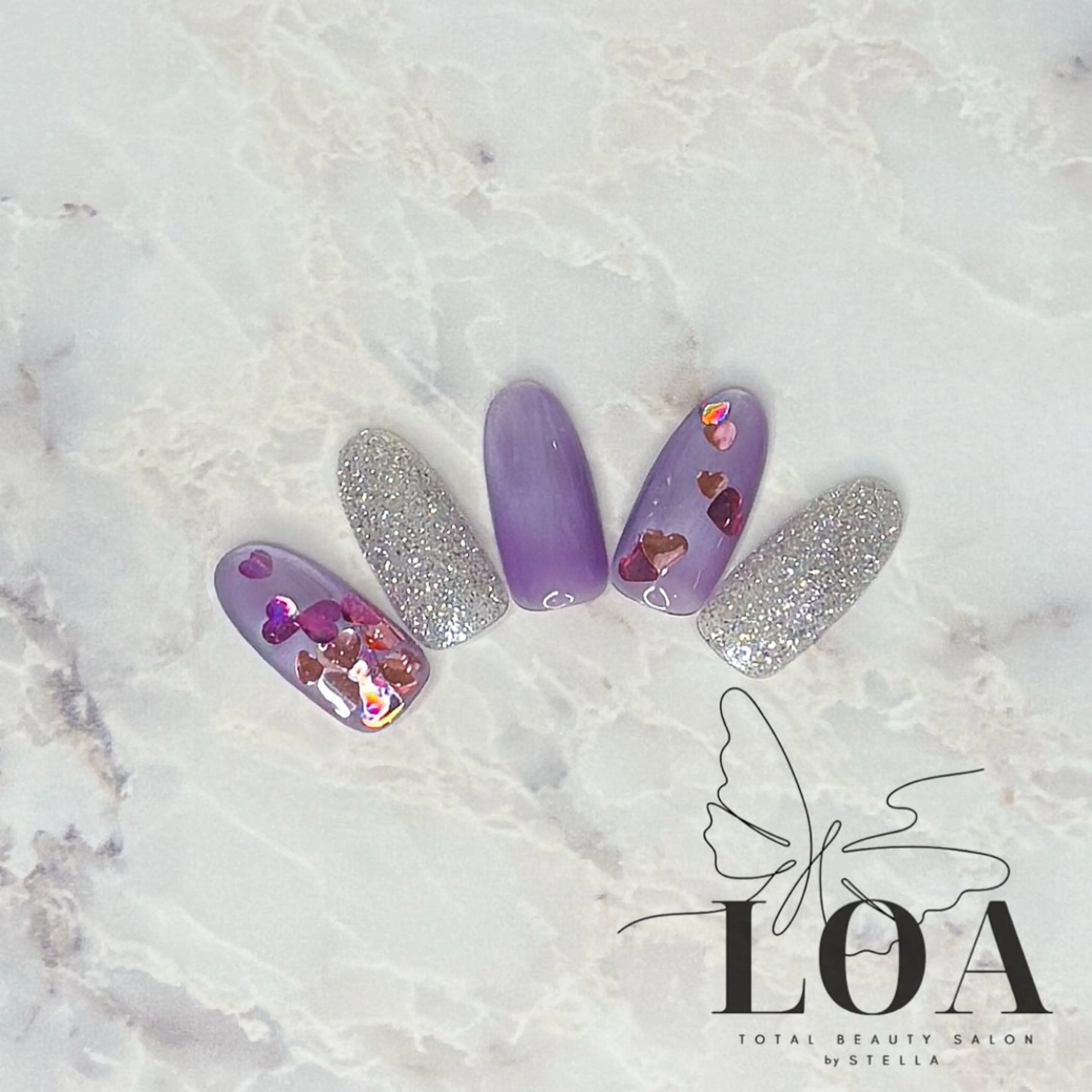 ネイル ハンドネイル LOA🦋 yuraのネイルデザイン