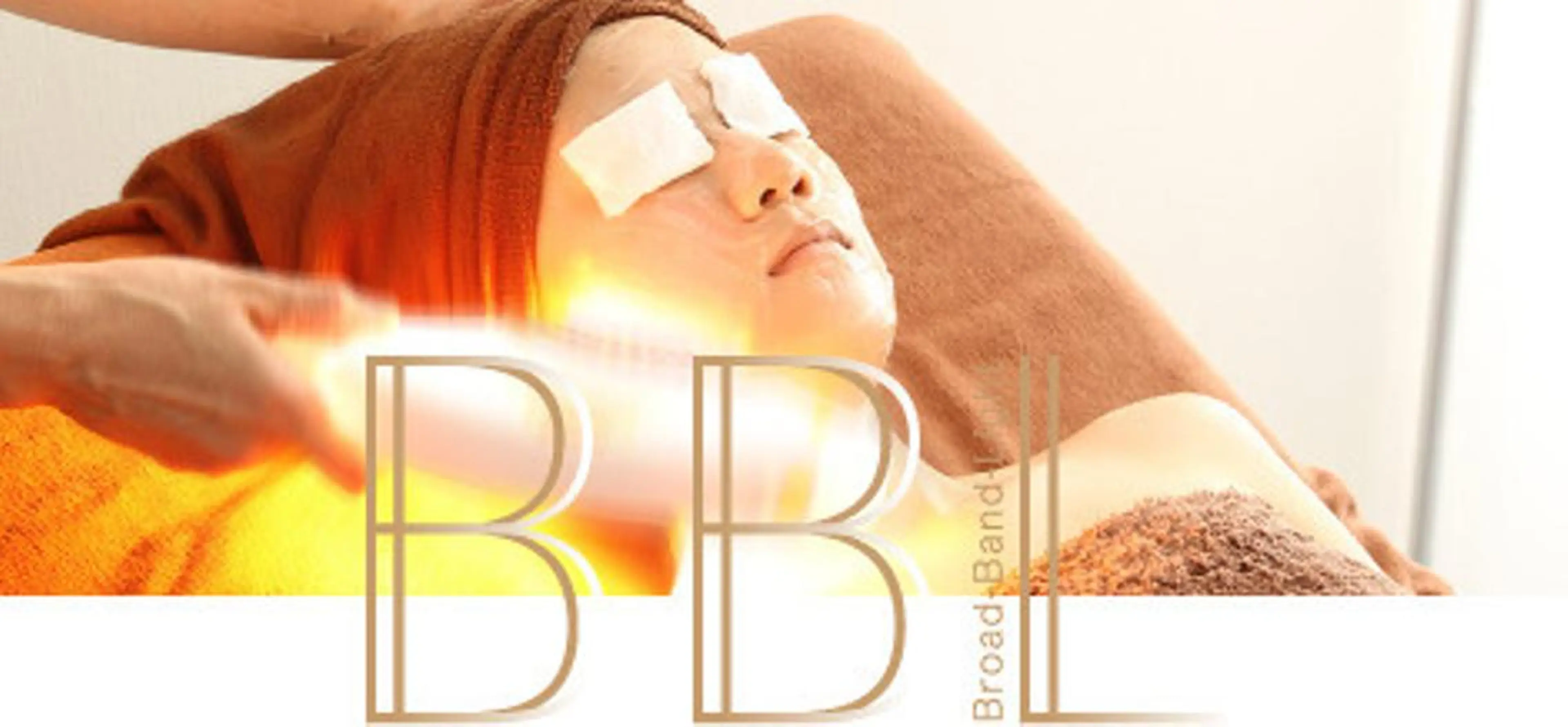 ★レディース/都度払い★最新BBL光フェイシャル/小顔,シミ,しわ,毛穴,たるみ改善の写真