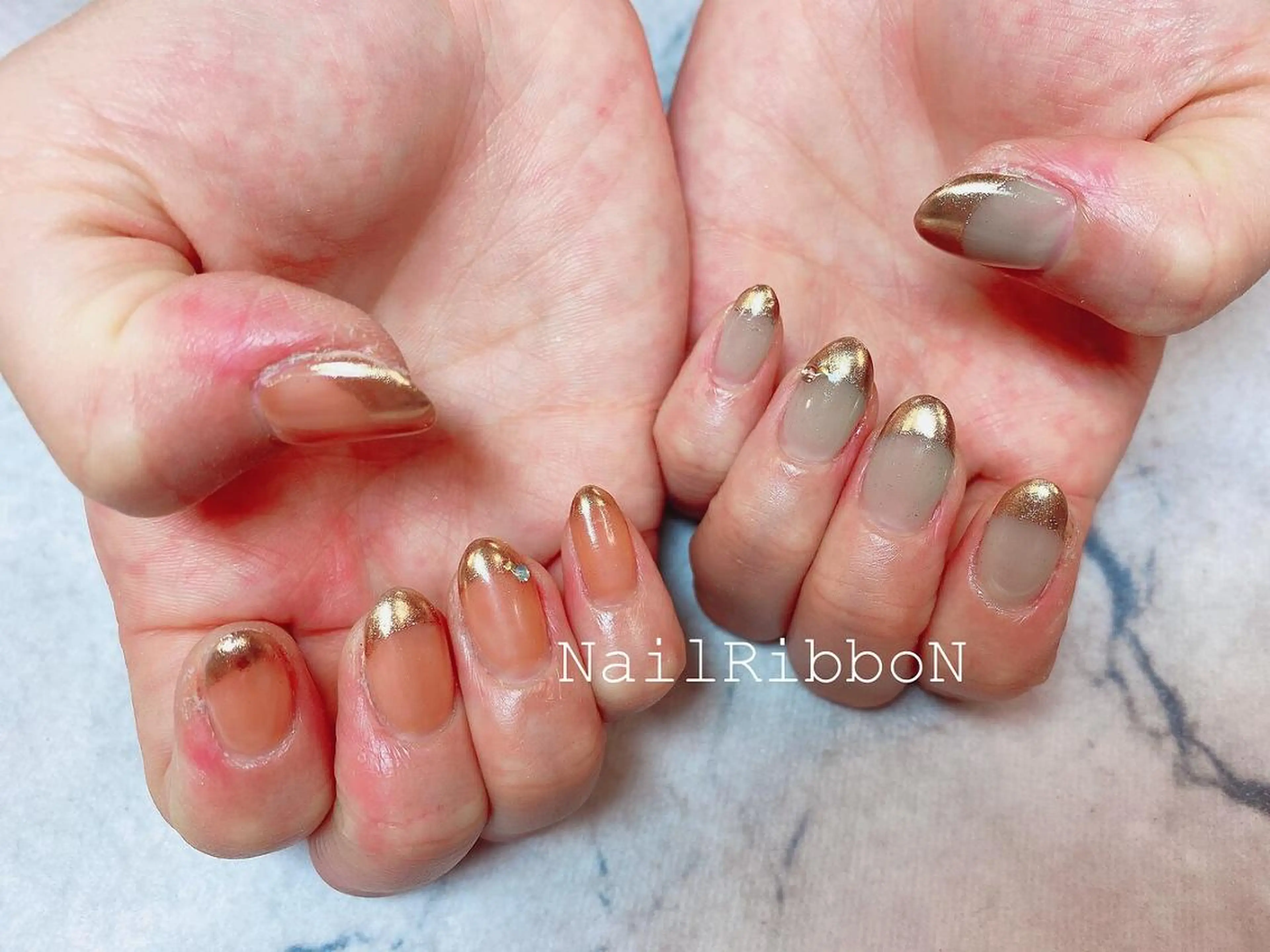 ネイル ネイルリボン 受付スタッフのネイルデザイン