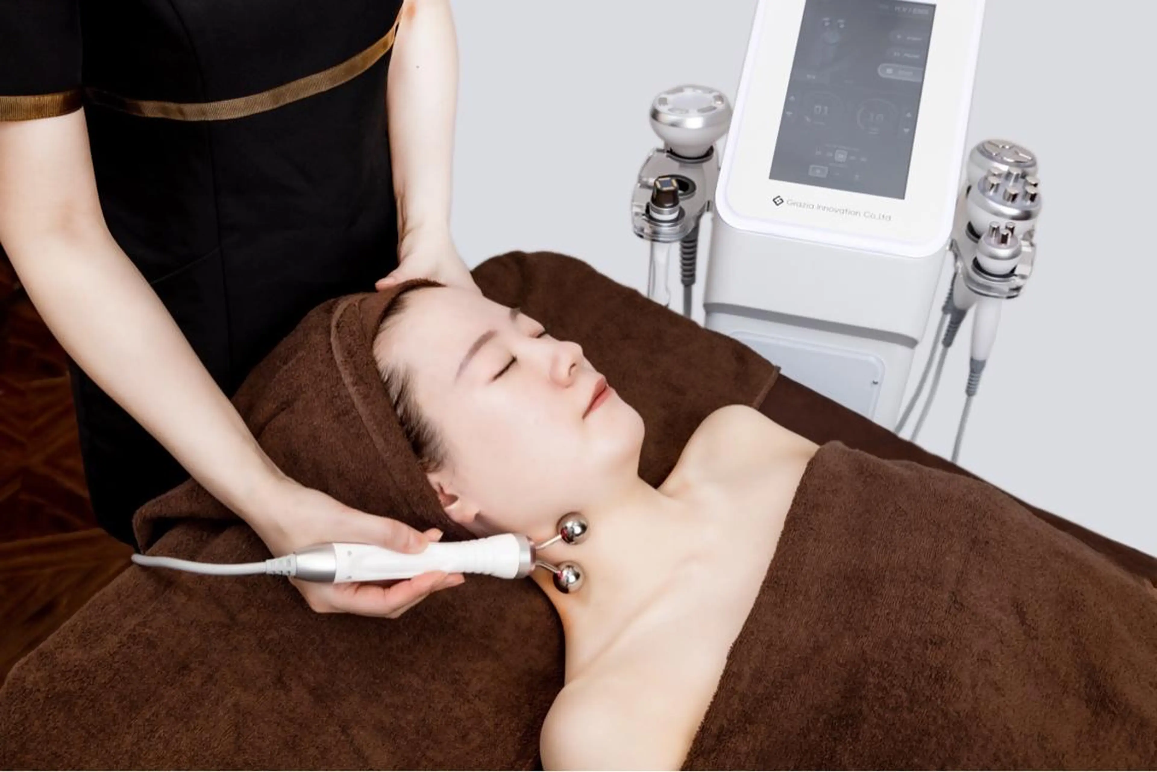 【大学生割🈹】大学生限定！お肉をなくす！最新マシン使用の本格エステが何度でも5000円☀️夏に向けて！コスパ◎🌼の写真