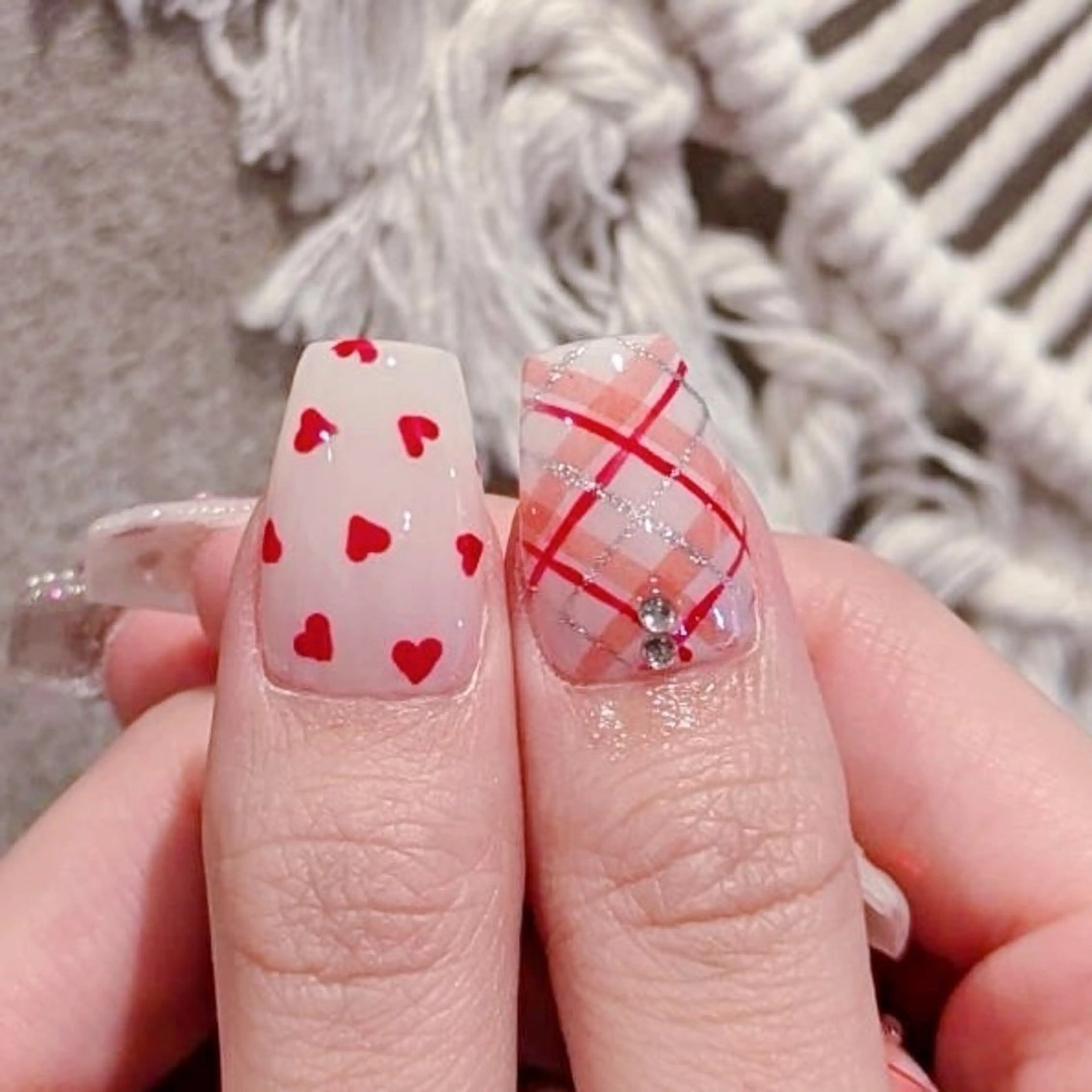 ネイル も りのネイルデザイン