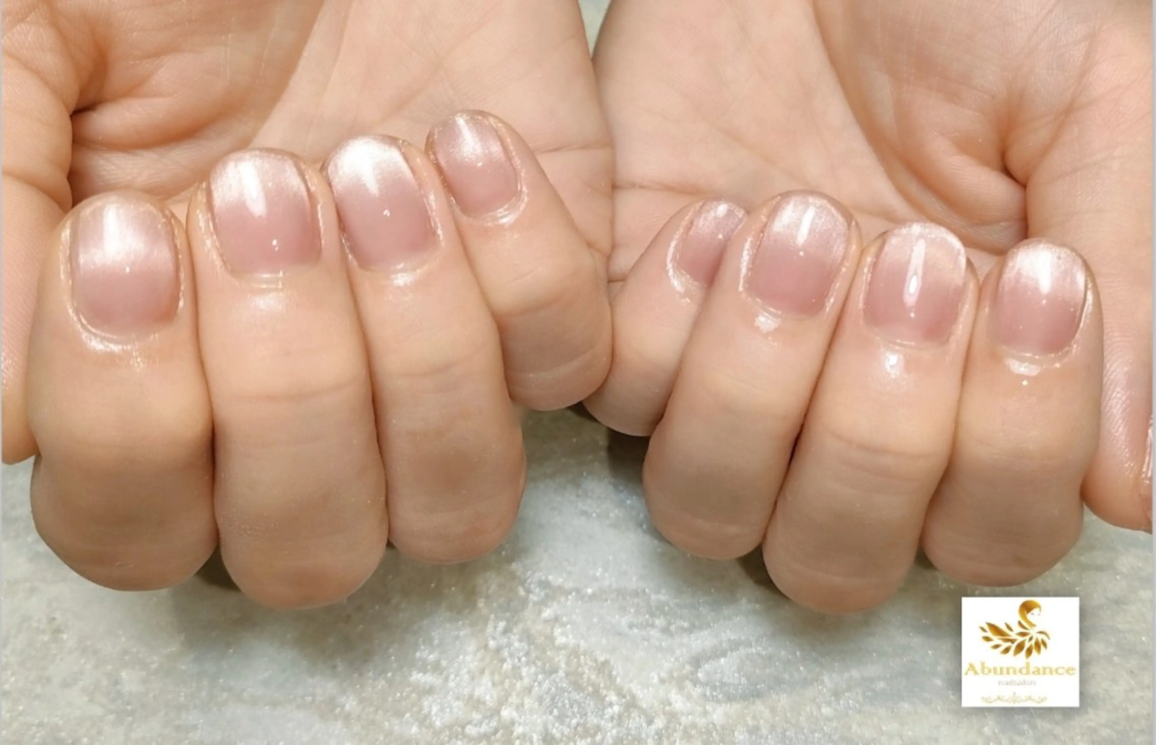 ネイル マグネットネイル マグネットワンカラー ワンカラーネイル ハンドネイル 完全予約制個室サロン Abundancesのネイルデザイン