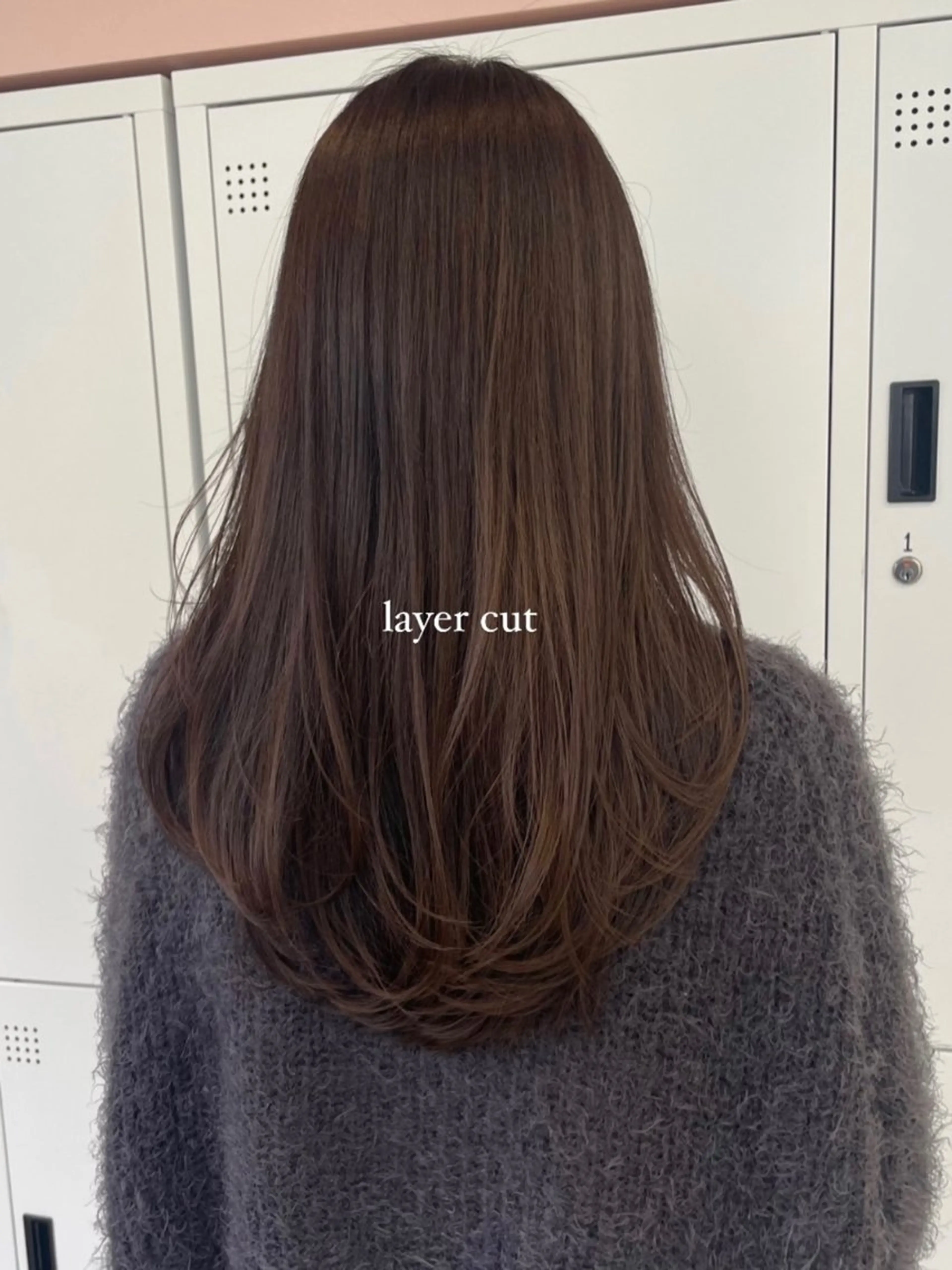 ロング レイヤーカット カット トリートメント 若月 あやかのヘアスタイル