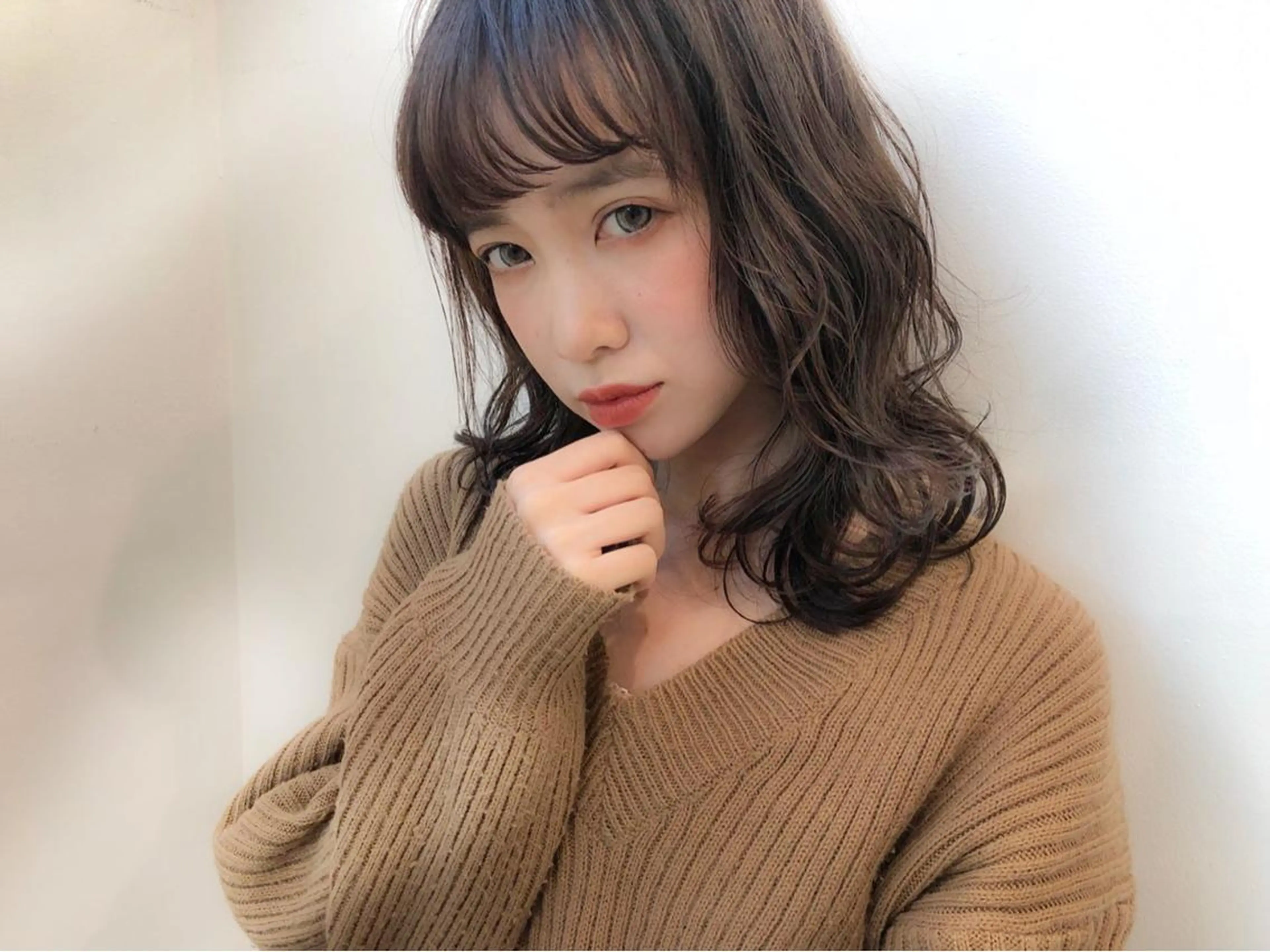 セミロング 【公式】⚜️表参道 THEATER⚜️のヘアスタイル