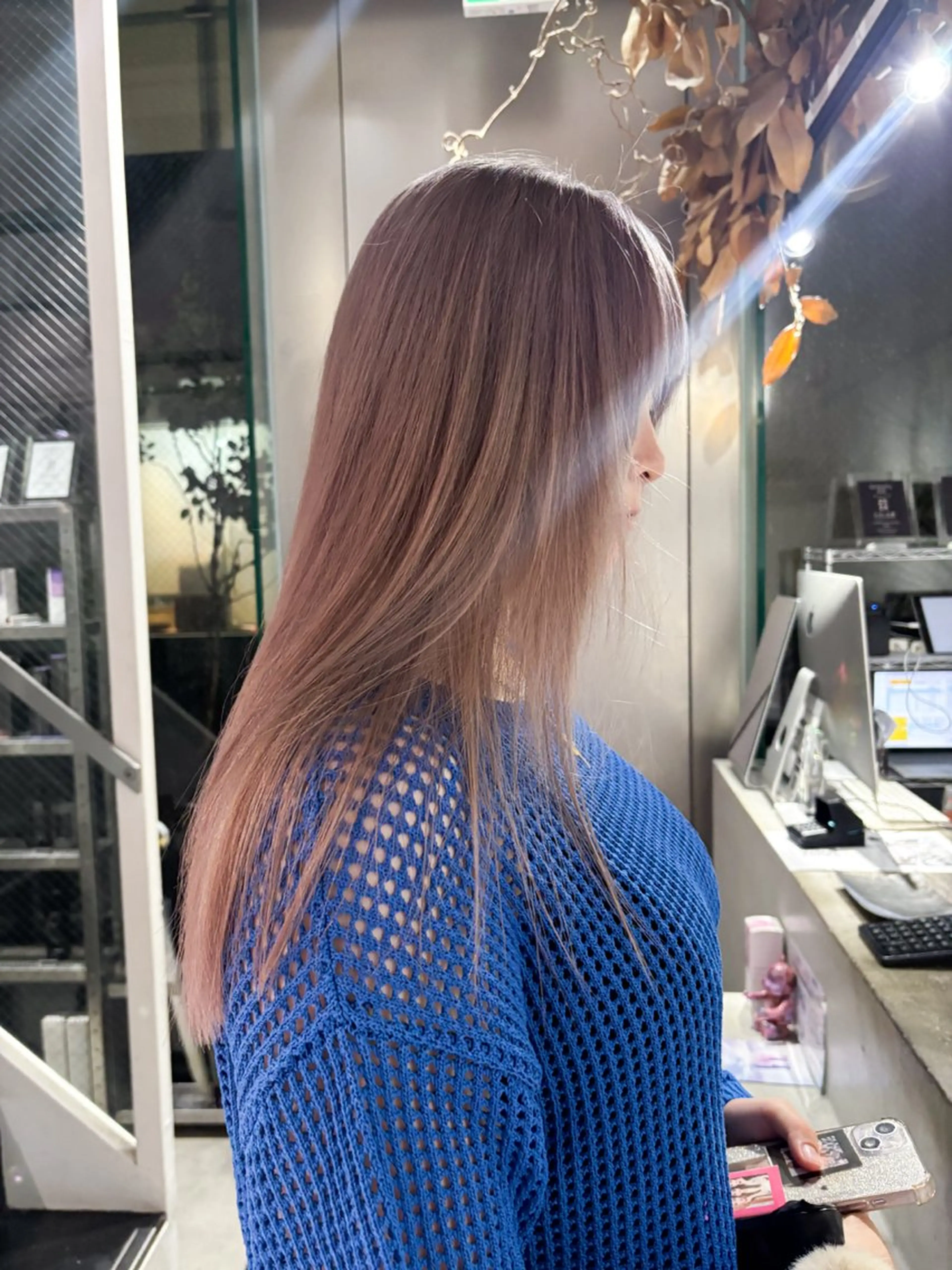 ロング カラー ベージュカラー ブロンド ピンクカラー ホワイトベージュ ヘアカラー トリートメント ayano/天神 ハイトーン/ブリーチのヘアスタイル