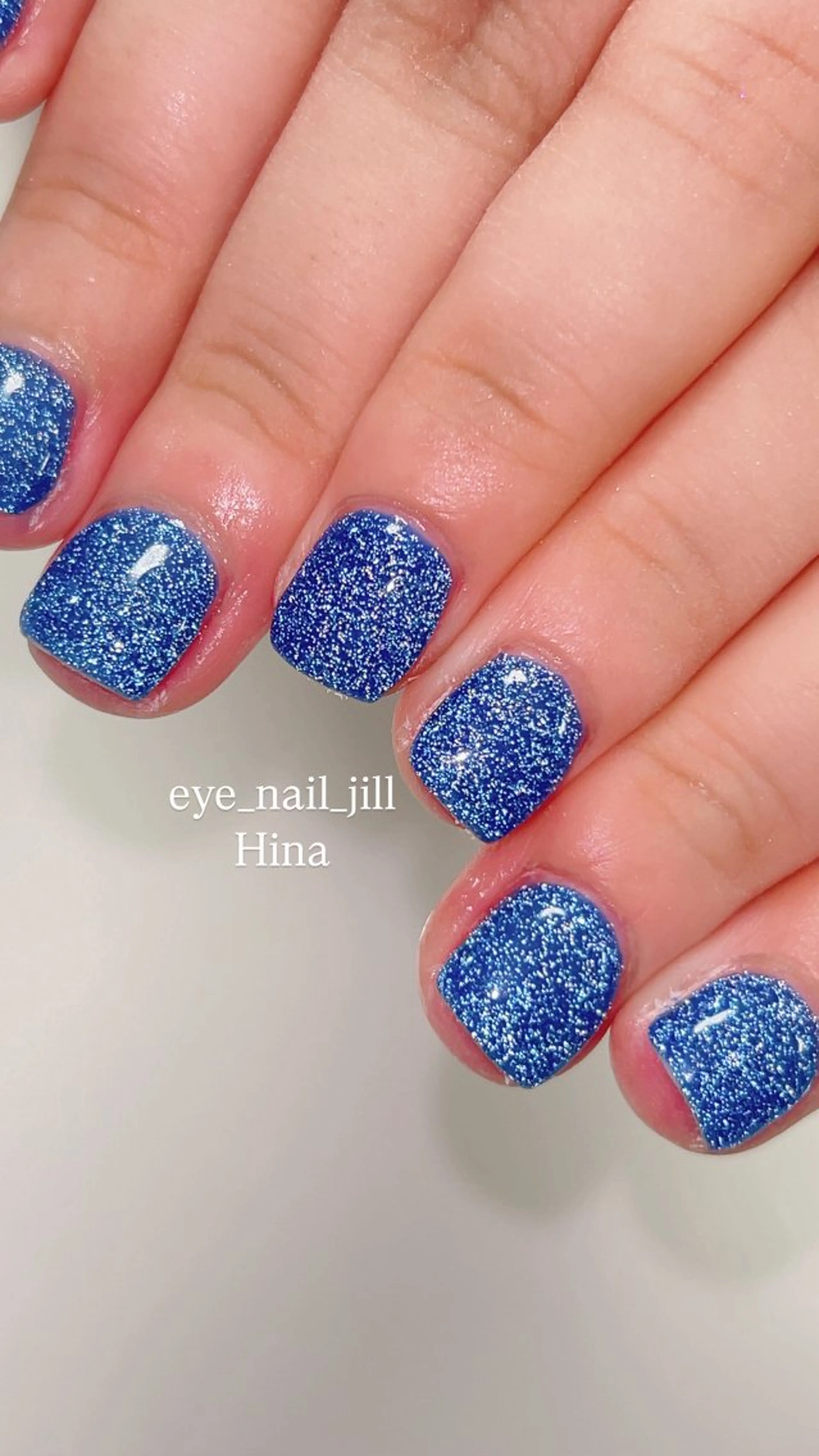 冬にピッタリ☃❄きらきらフラッシュネイル📸✨通常7000円のところ今だけお得に5100でご案内❣️❣️❣️の写真