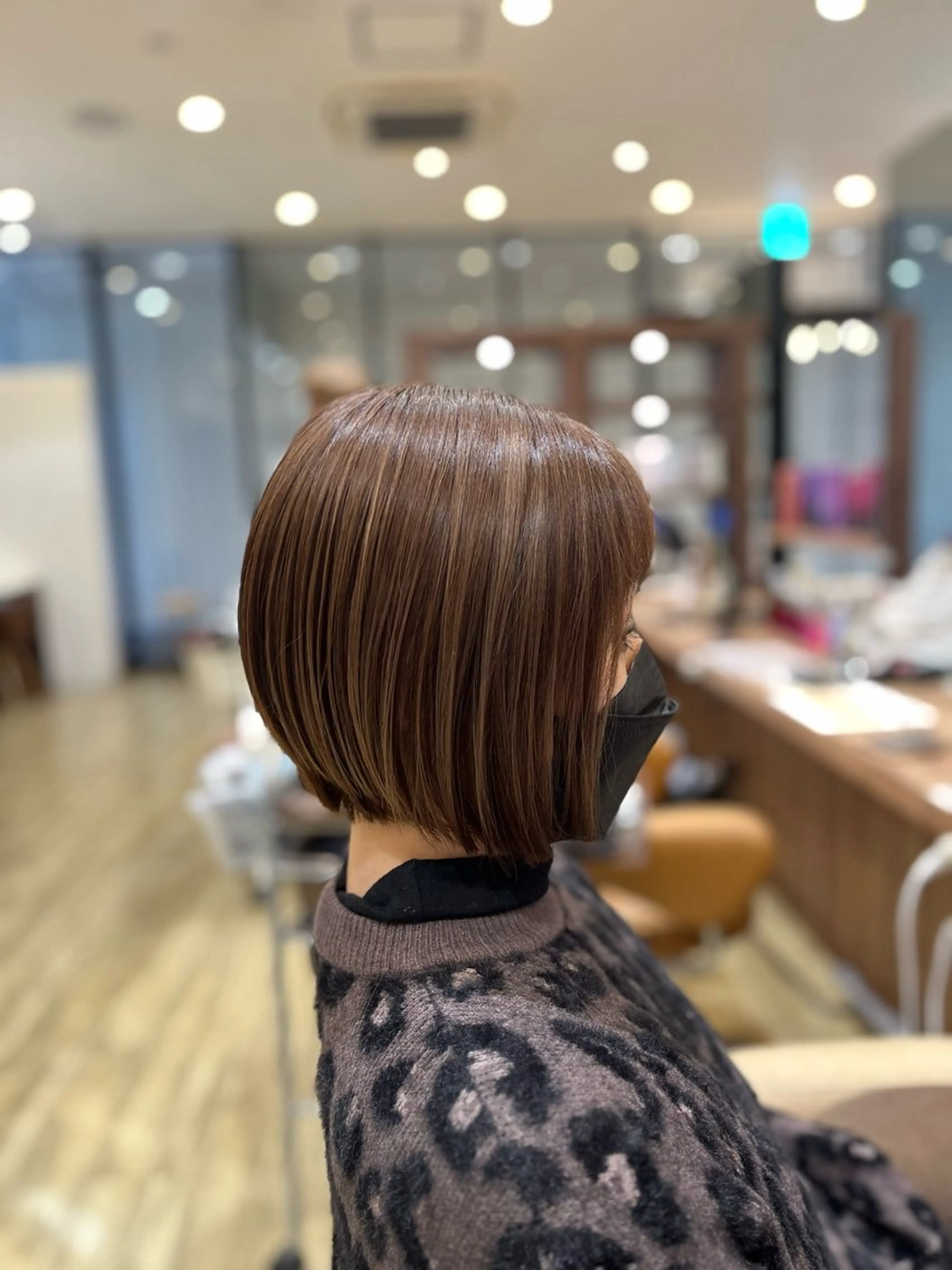 ショート カラー ハイライトカラー ハイライト VISAGE unir所属・岩橋 華織のヘアスタイル