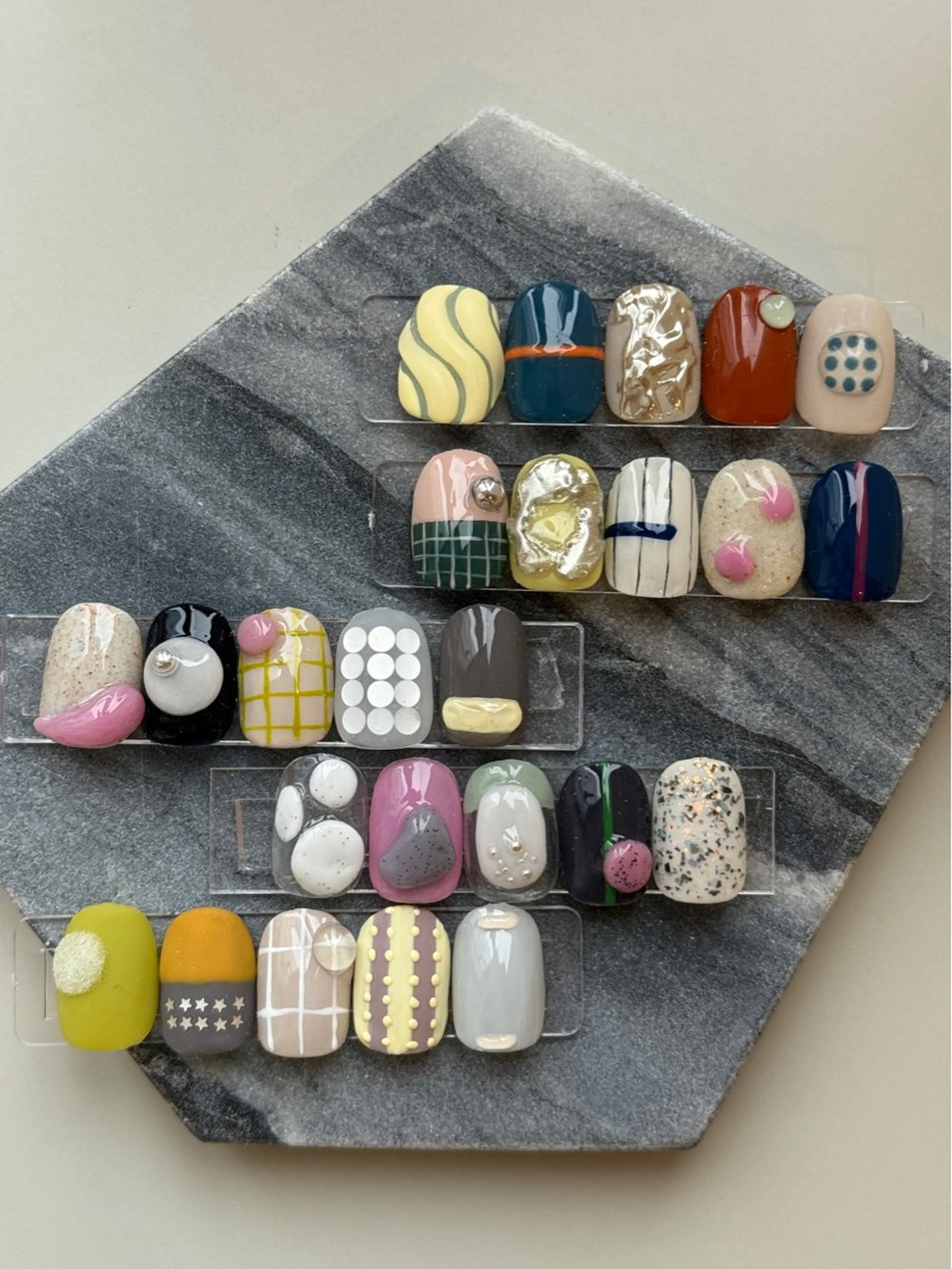 ネイル ハンドネイル 深田 美雪のネイルデザイン