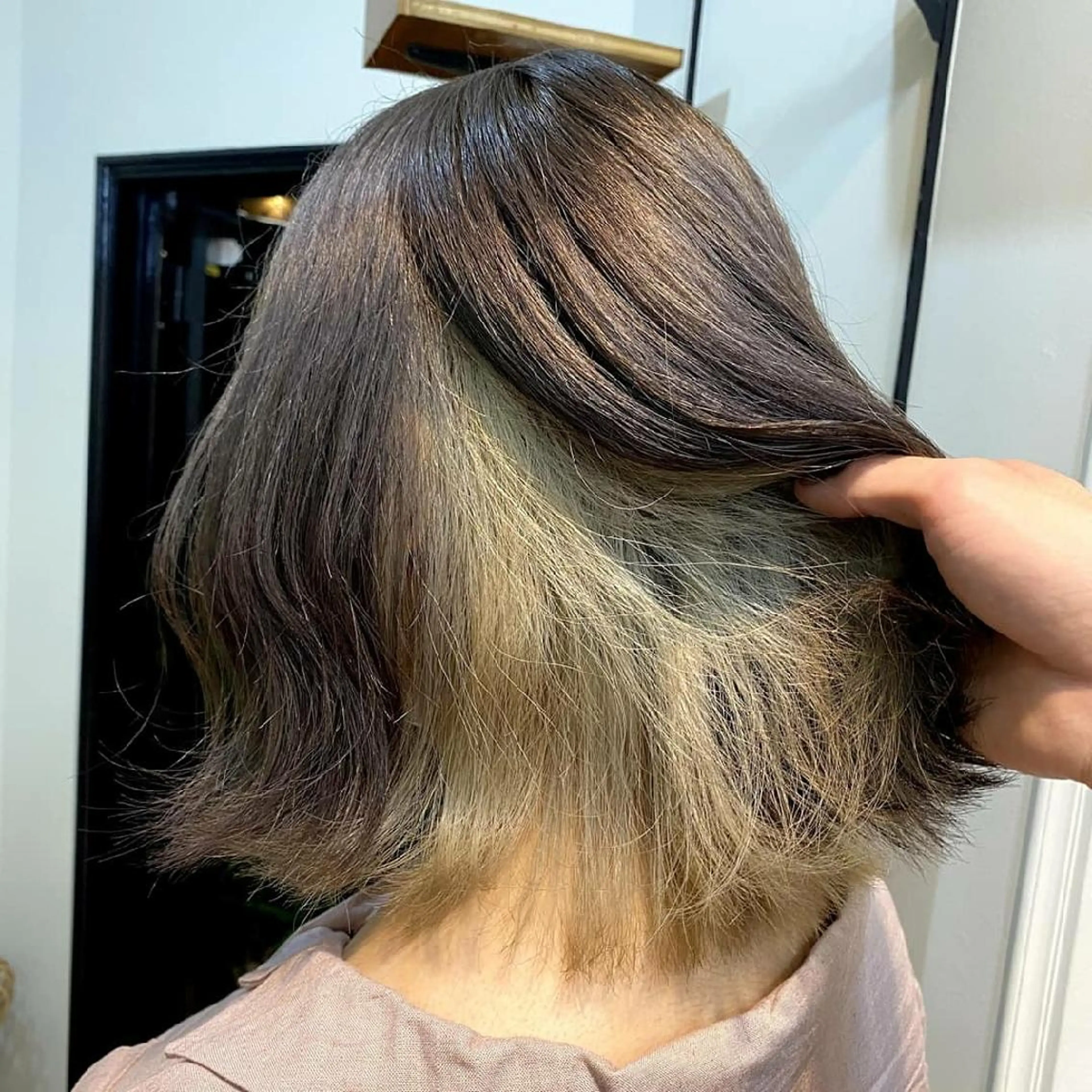 ショート カラー ベージュカラー ホワイトベージュ 艶髪サラサラカラー 🌈前原健吾のヘアスタイル