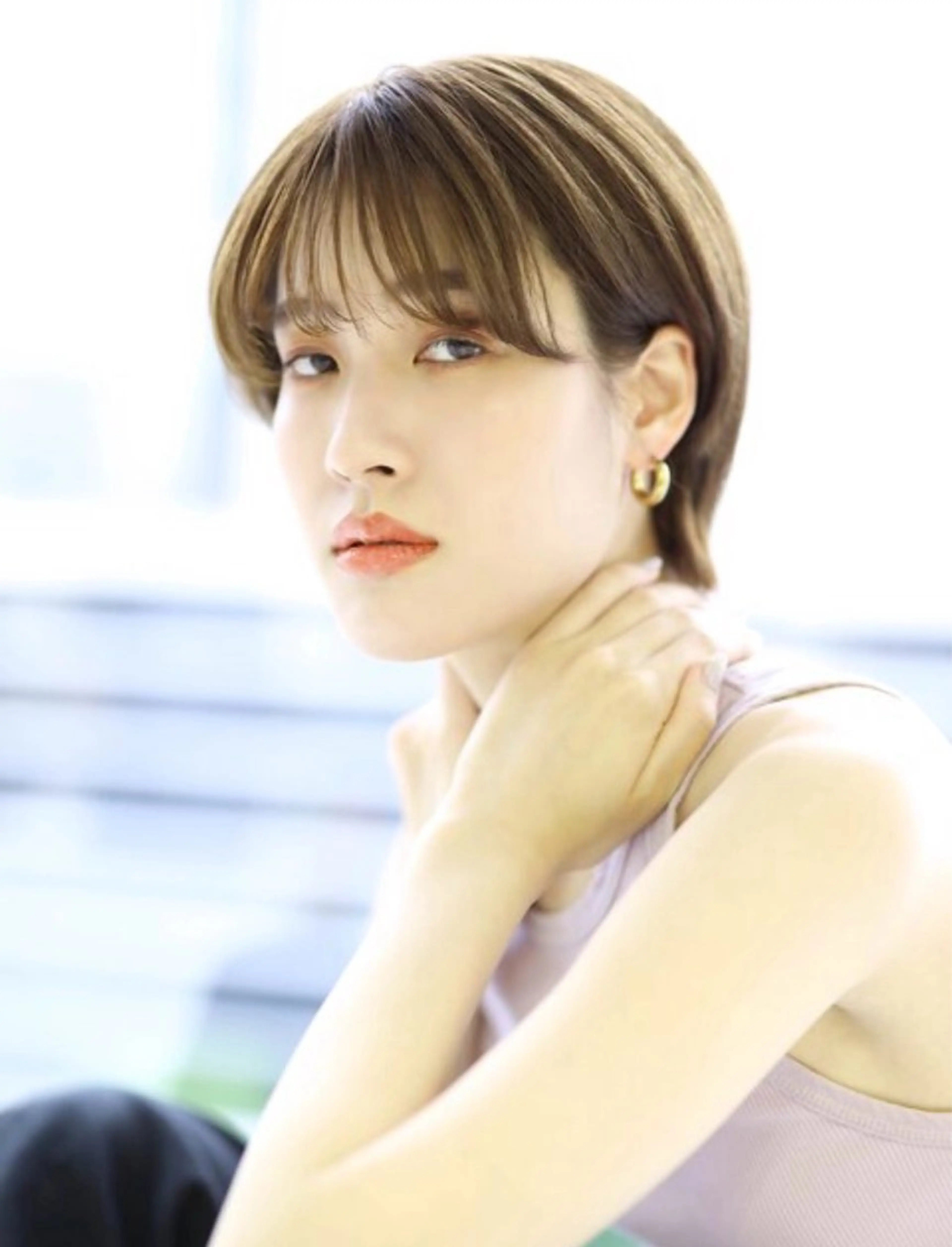 ショート カラー 八尋 悠希のヘアスタイル