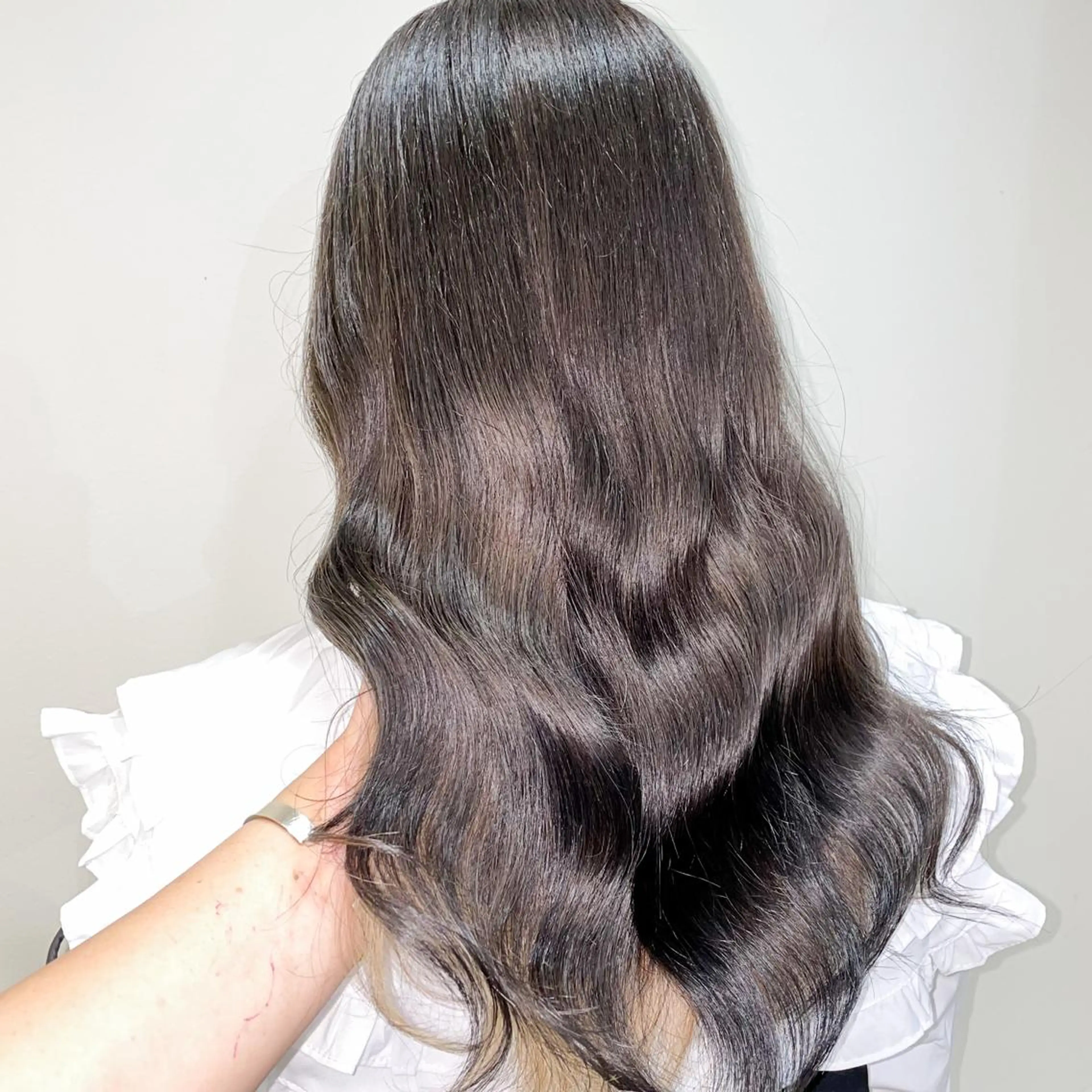 セミロング カラー 縮毛矯正 縮毛矯正/髪質改善 /韓国風　山川春輝のヘアスタイル