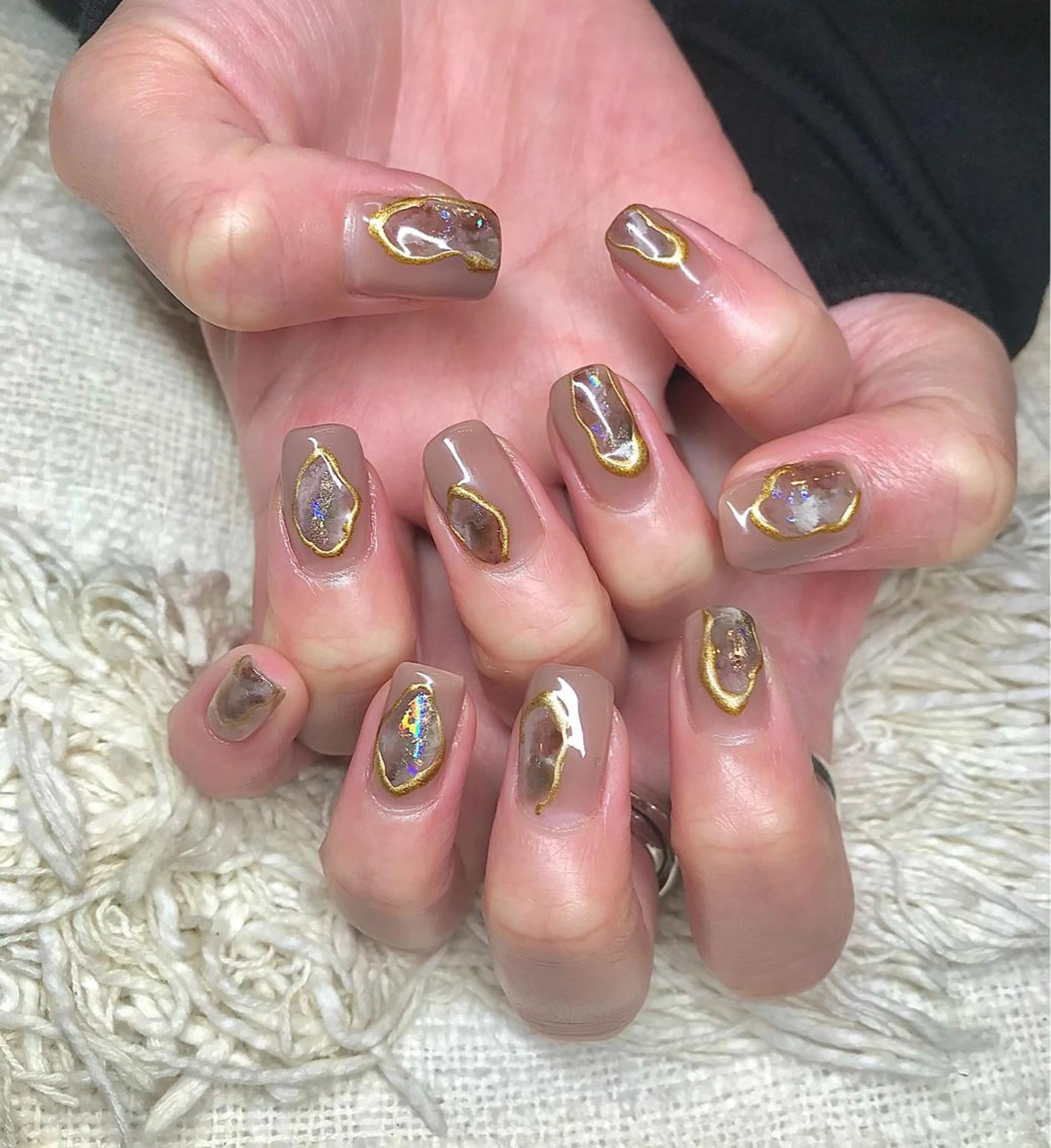 ミディアム カラー パーマ ヘアアレンジ キッズ ネイル マツエク・マツパ ベージュカラー アートネイル ハンドネイル ハンドケア nail&eye Aoのマツエク・マツパデザイン