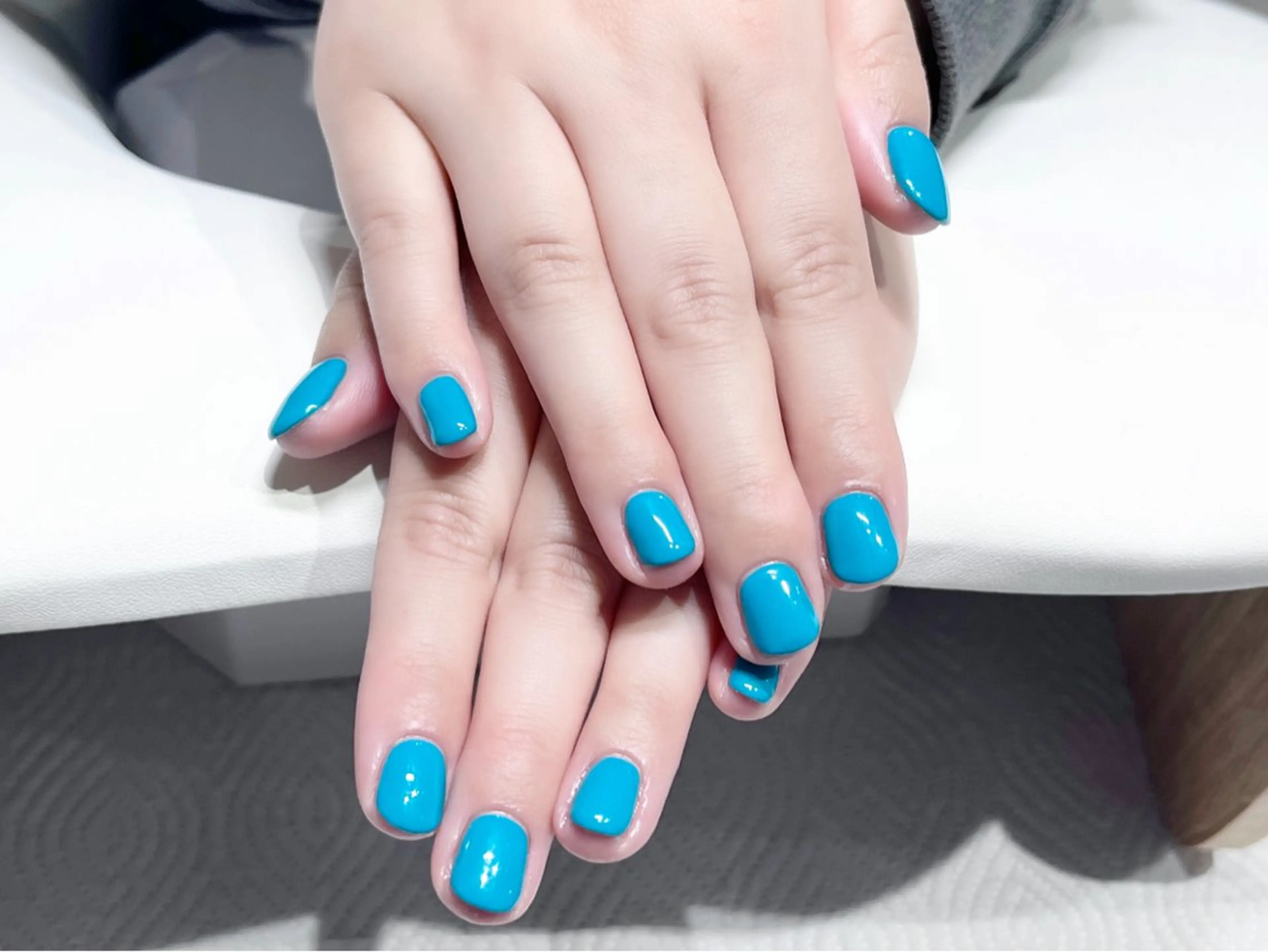 ネイル 水色 ワンカラーネイル ハンドネイル Belle Fleuve ASUのネイルデザイン