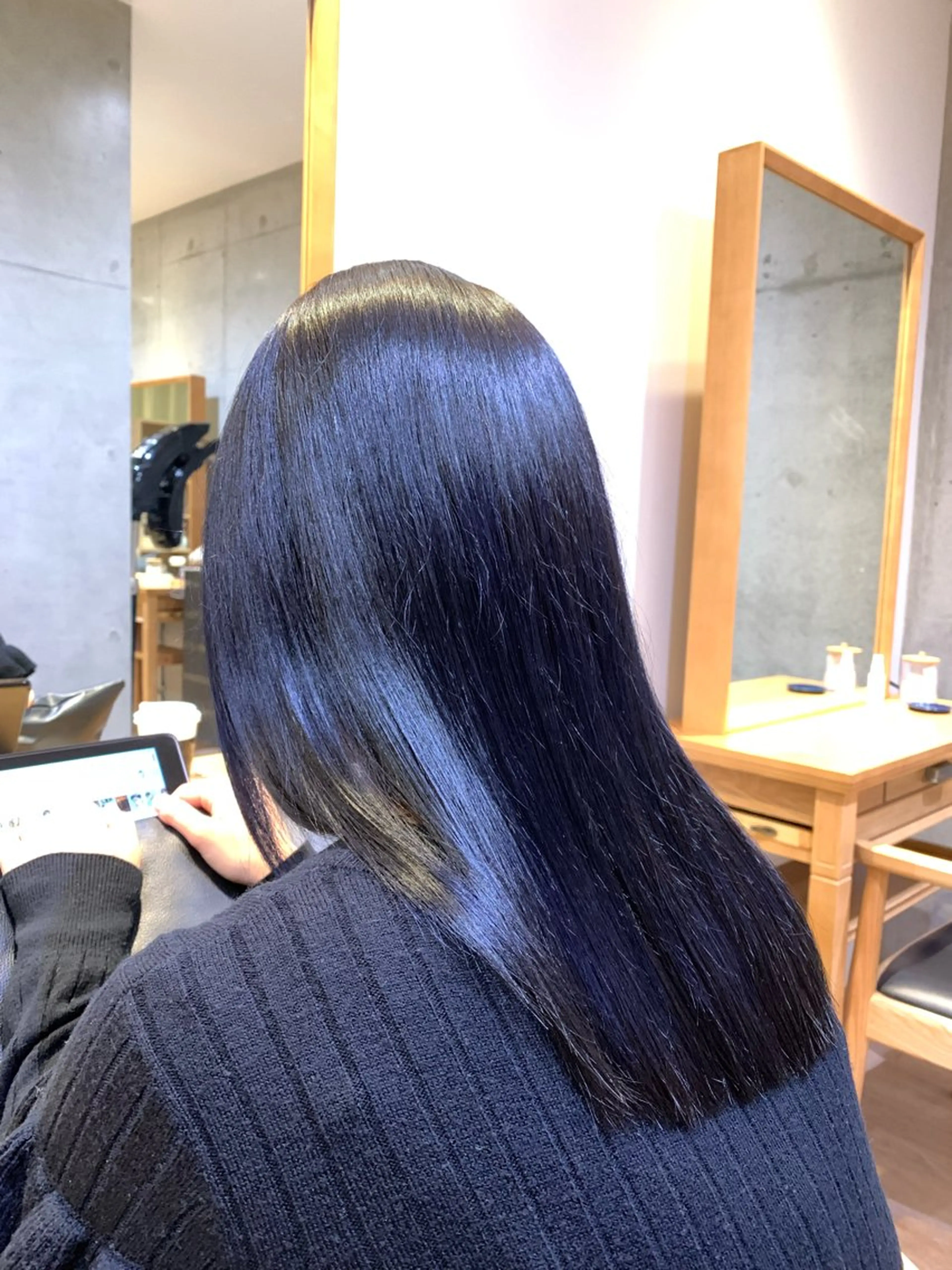 カラー 小顔ショート🌿 Say.石川葵のヘアスタイル