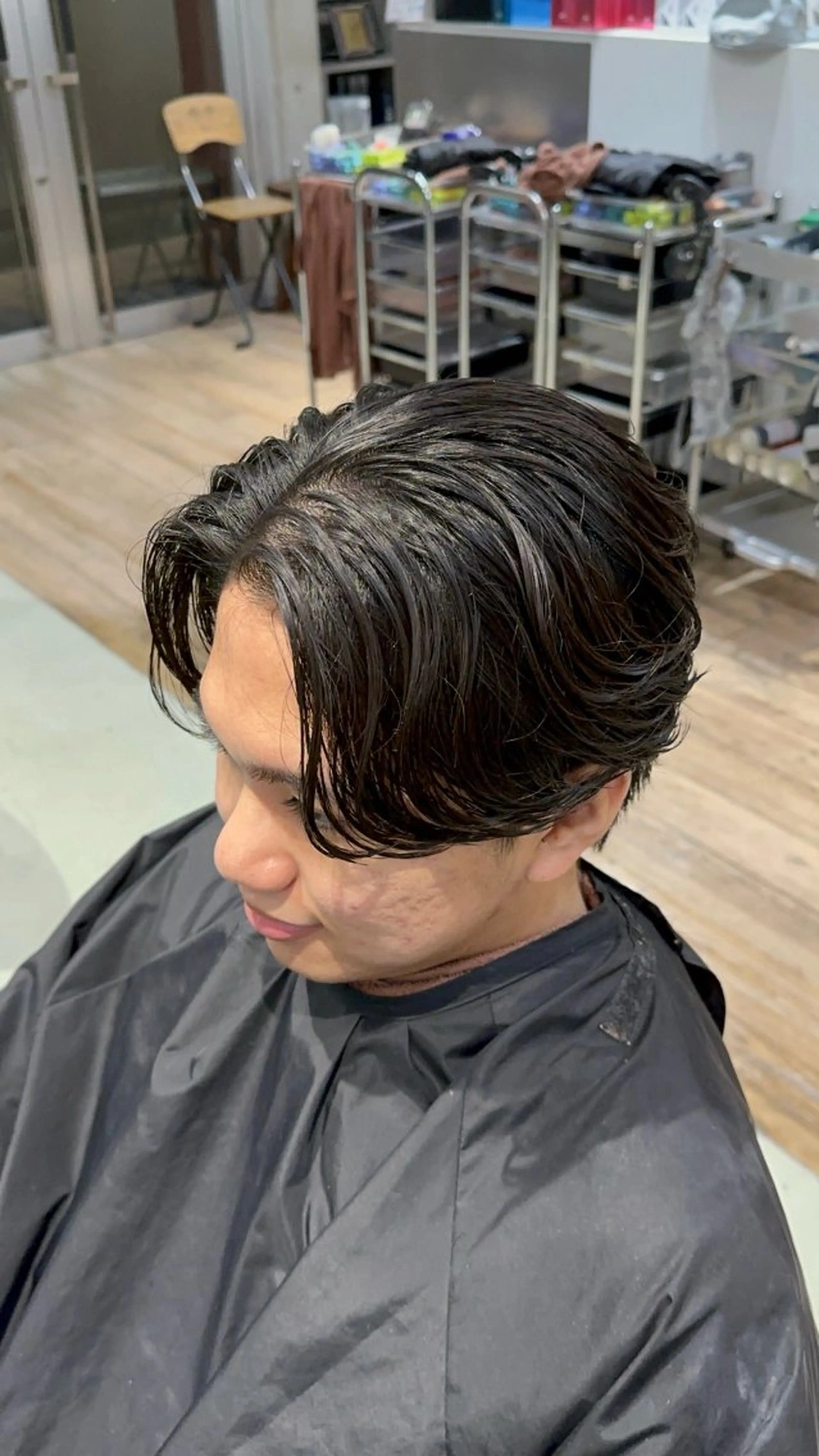 パーマ メンズ フェザーパーマ メンズパーマ ニュアンスパーマ カット パーマ fifth原宿 宮部蓮のヘアスタイル