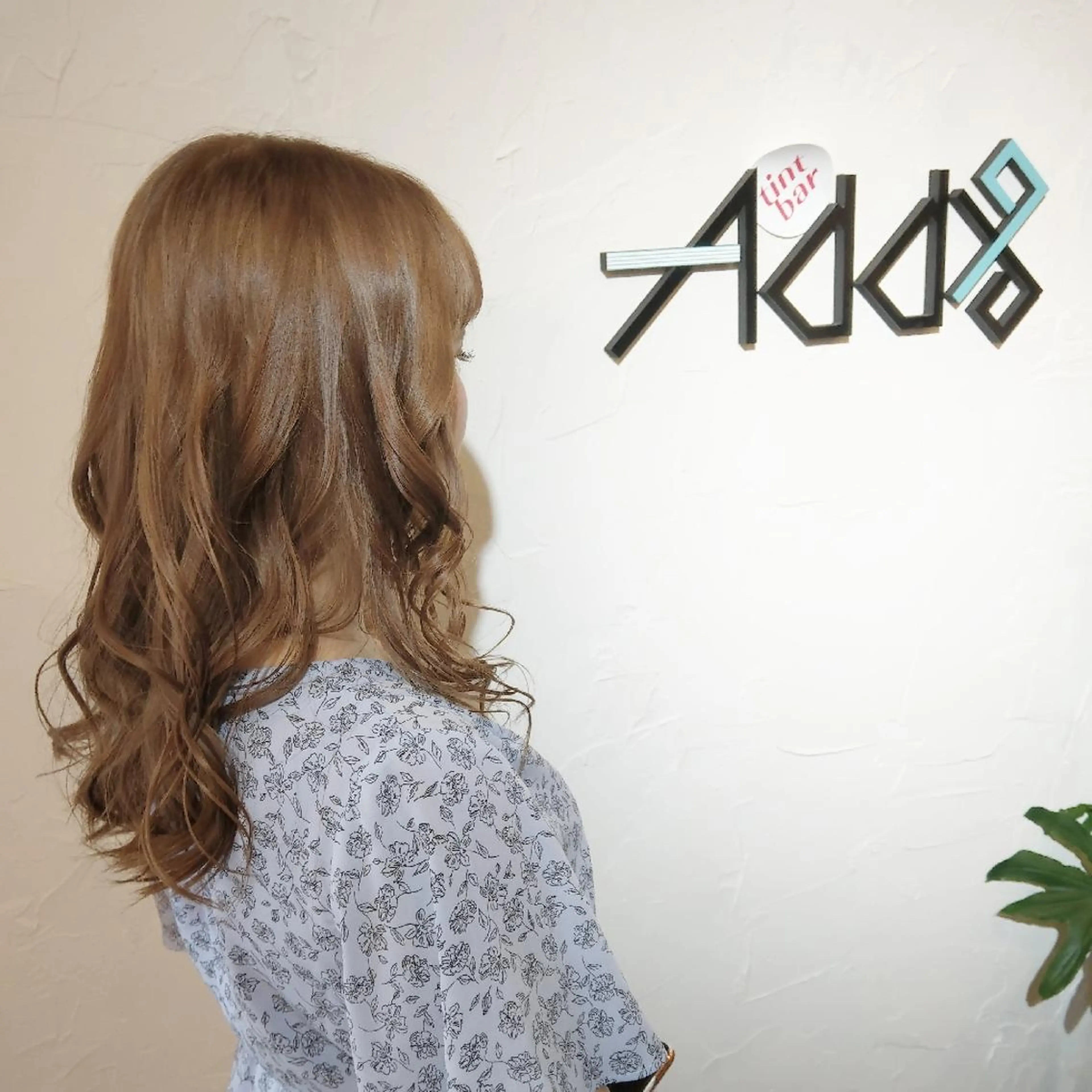 ロング カラー ヘアアレンジ バレイヤージュ ベージュカラー ダブルカラー グラデーションカラー インナーカラー カット ヘアカラー トリートメント ヘッドスパ Add9 柳田健登のヘアスタイル