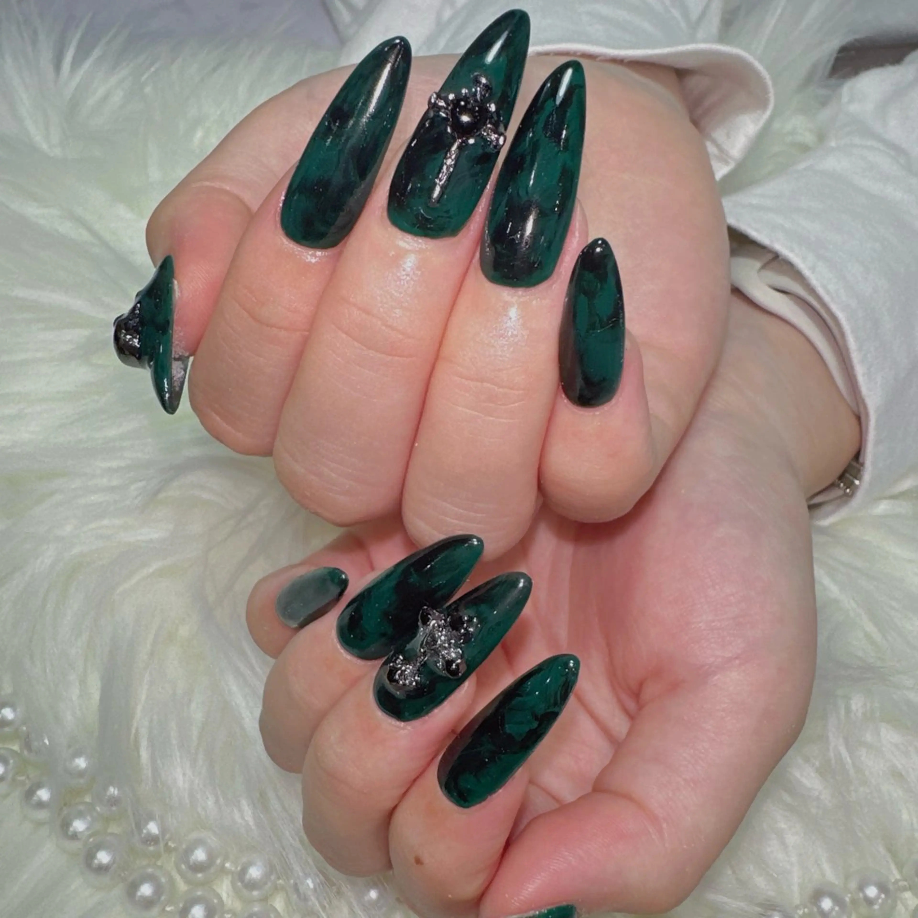 ネイル アートネイル フラッシュネイル フレンチネイル ジェルネイル ガラスフレンチ ハンドネイル You&Me Miyuのネイルデザイン