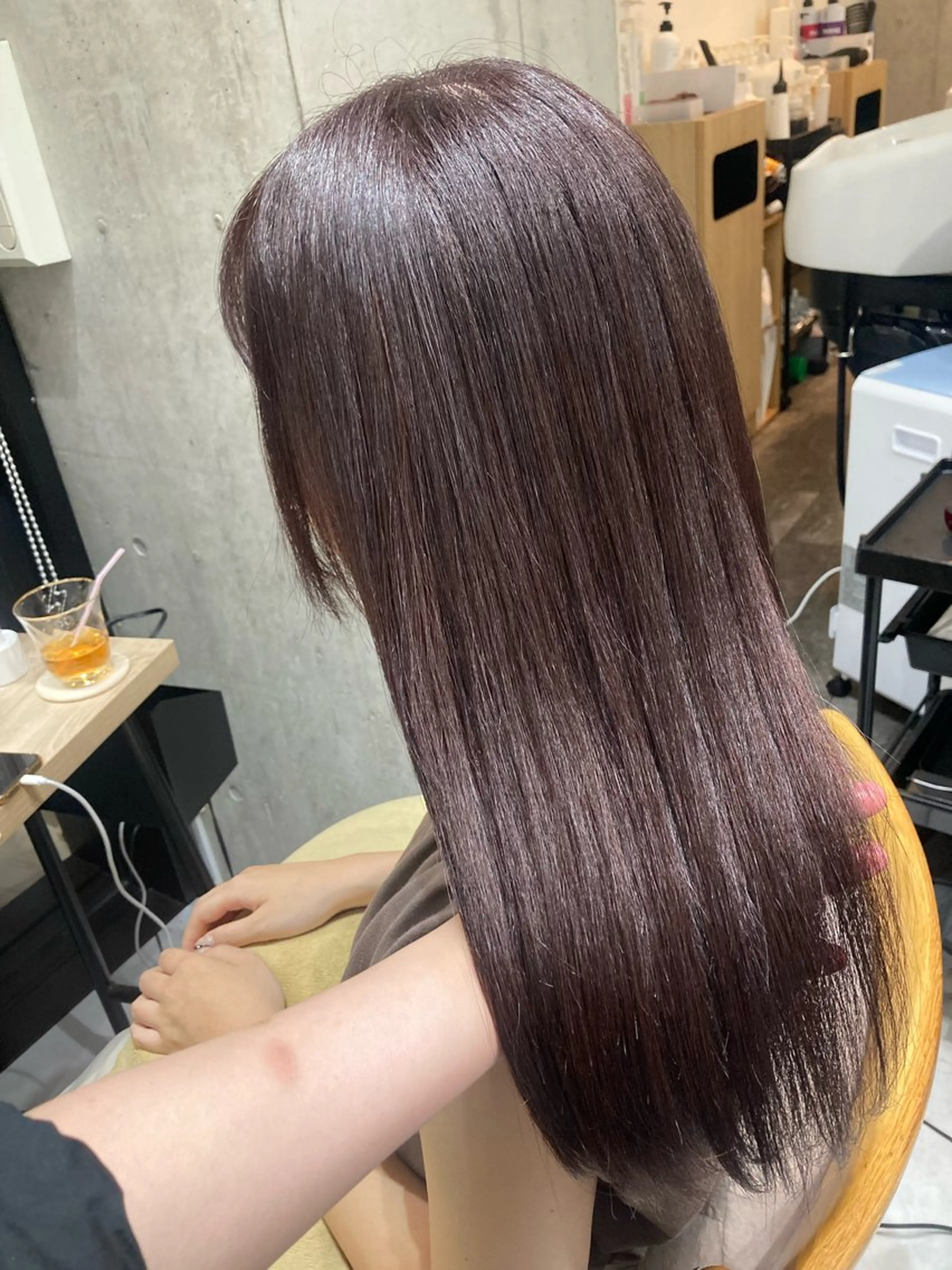 セミロング ✨色持ちの良い艶 カラー✨蟹江真世のヘアスタイル