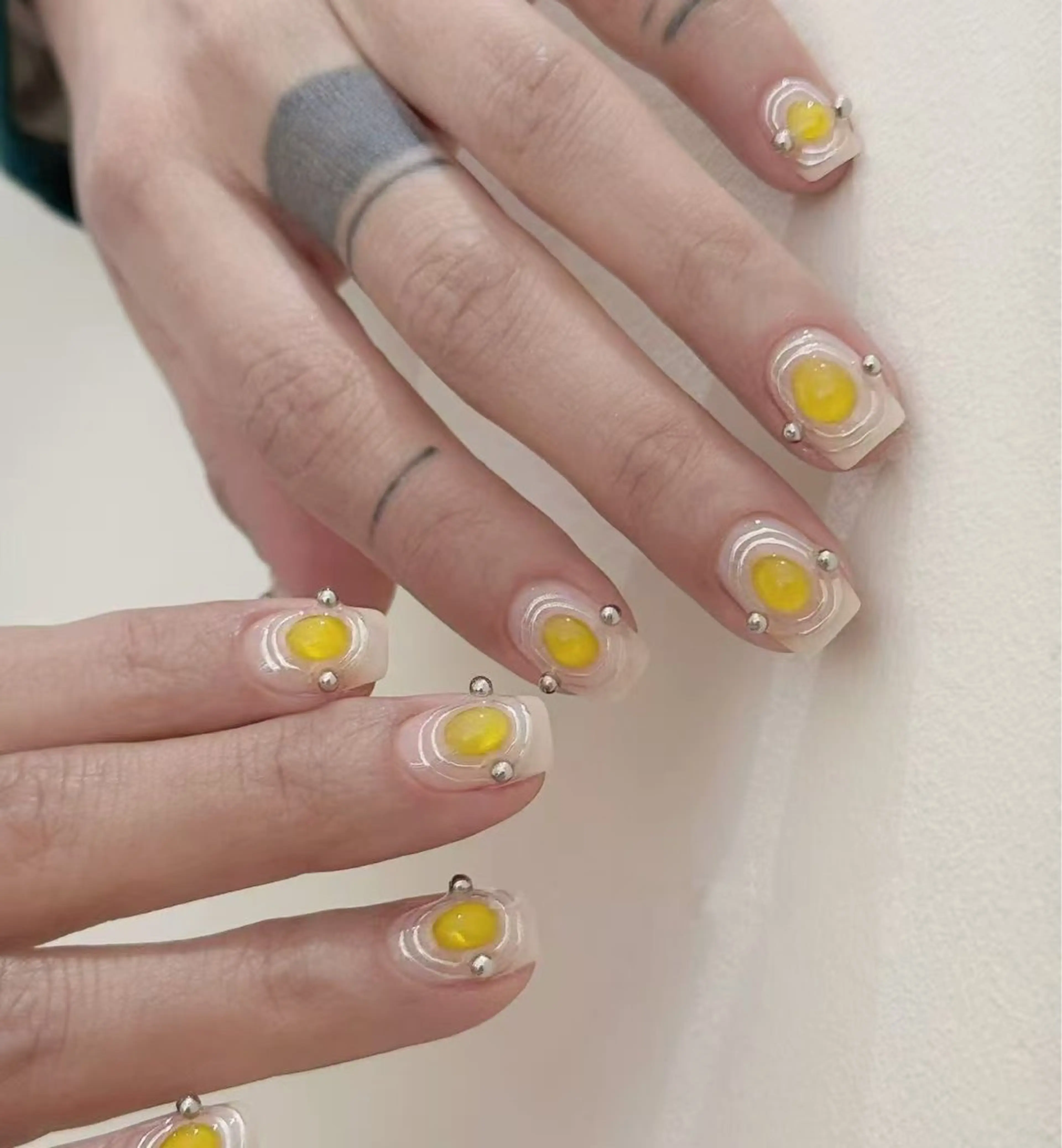 ネイル オーロラネイル フラワーネイル フットネイル フレンチネイル ジェルネイル ハンドネイル BabyYouMi ねねのネイルデザイン