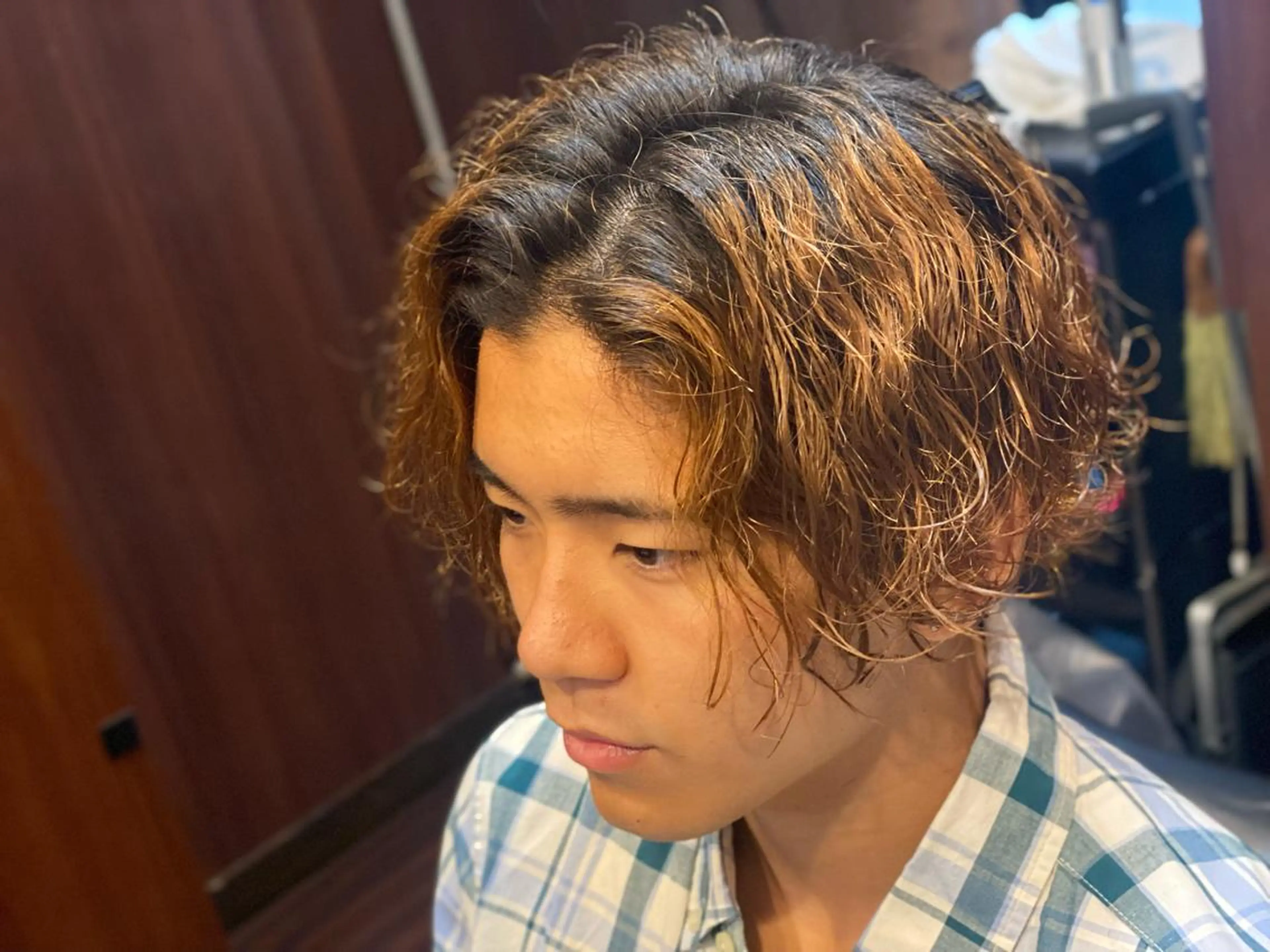 ショート パーマ メンズ 浅見 天翔のヘアスタイル