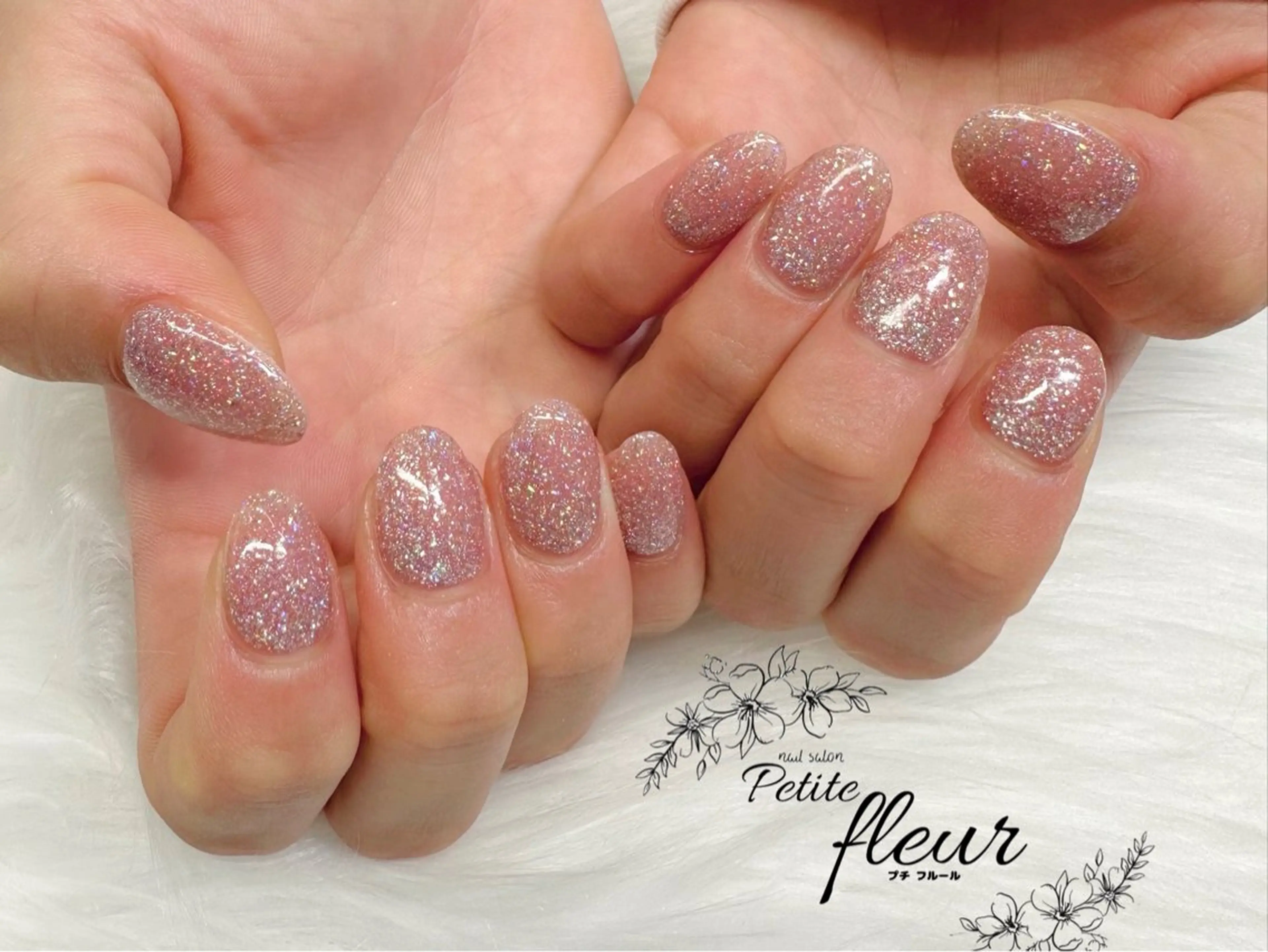 ネイル フラッシュネイル キラキラネイル ハンドネイル ❁⃘*。Petite fleur❁⃘*りさのネイルデザイン