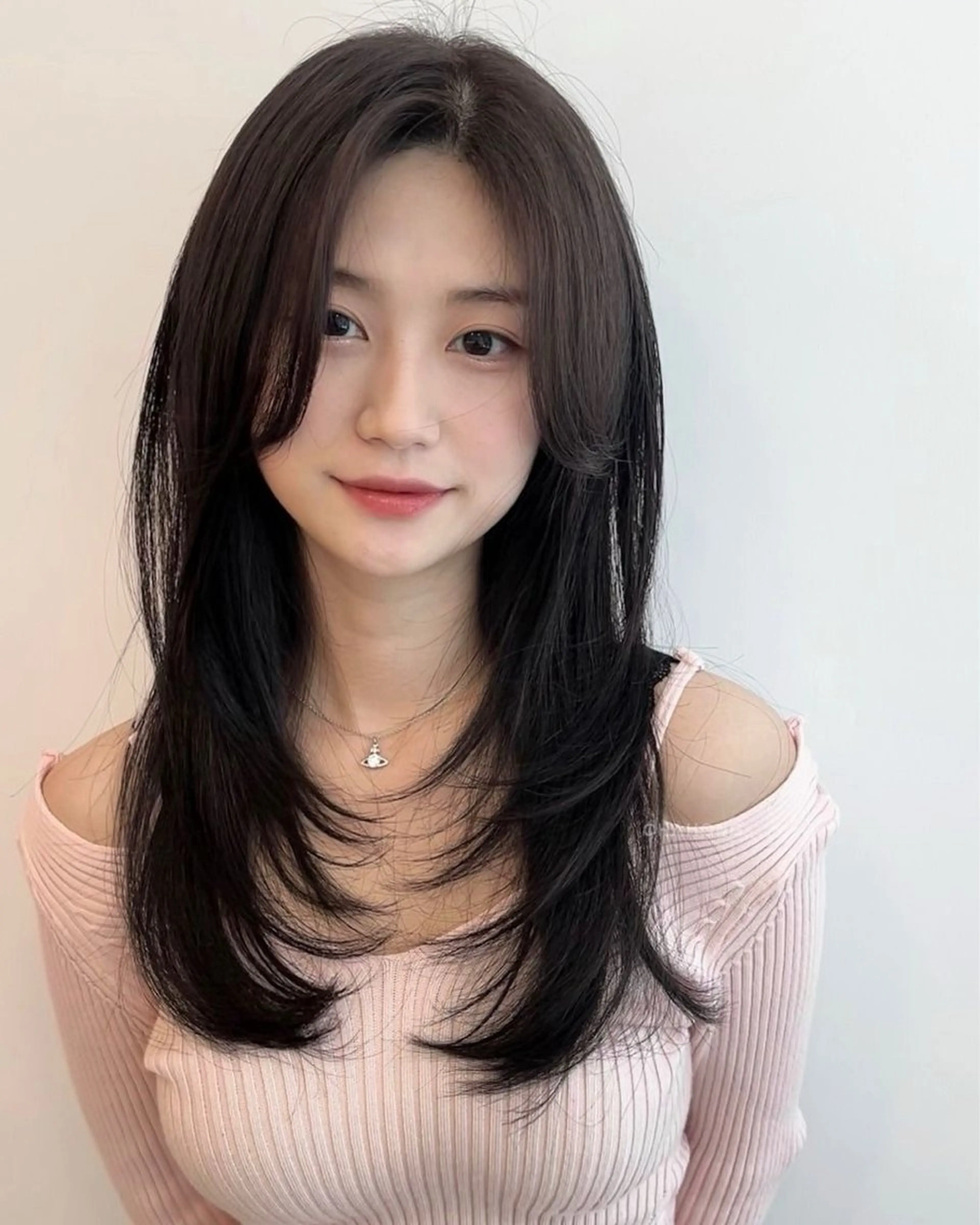 ロング カラー ヘアアレンジ 透明感カラー 顔まわりレイヤー 顔周りカット 髪質改善 韓国風ヘア 🌟🍒ハイトーン 韓国ヘア/ユウミのヘアスタイル