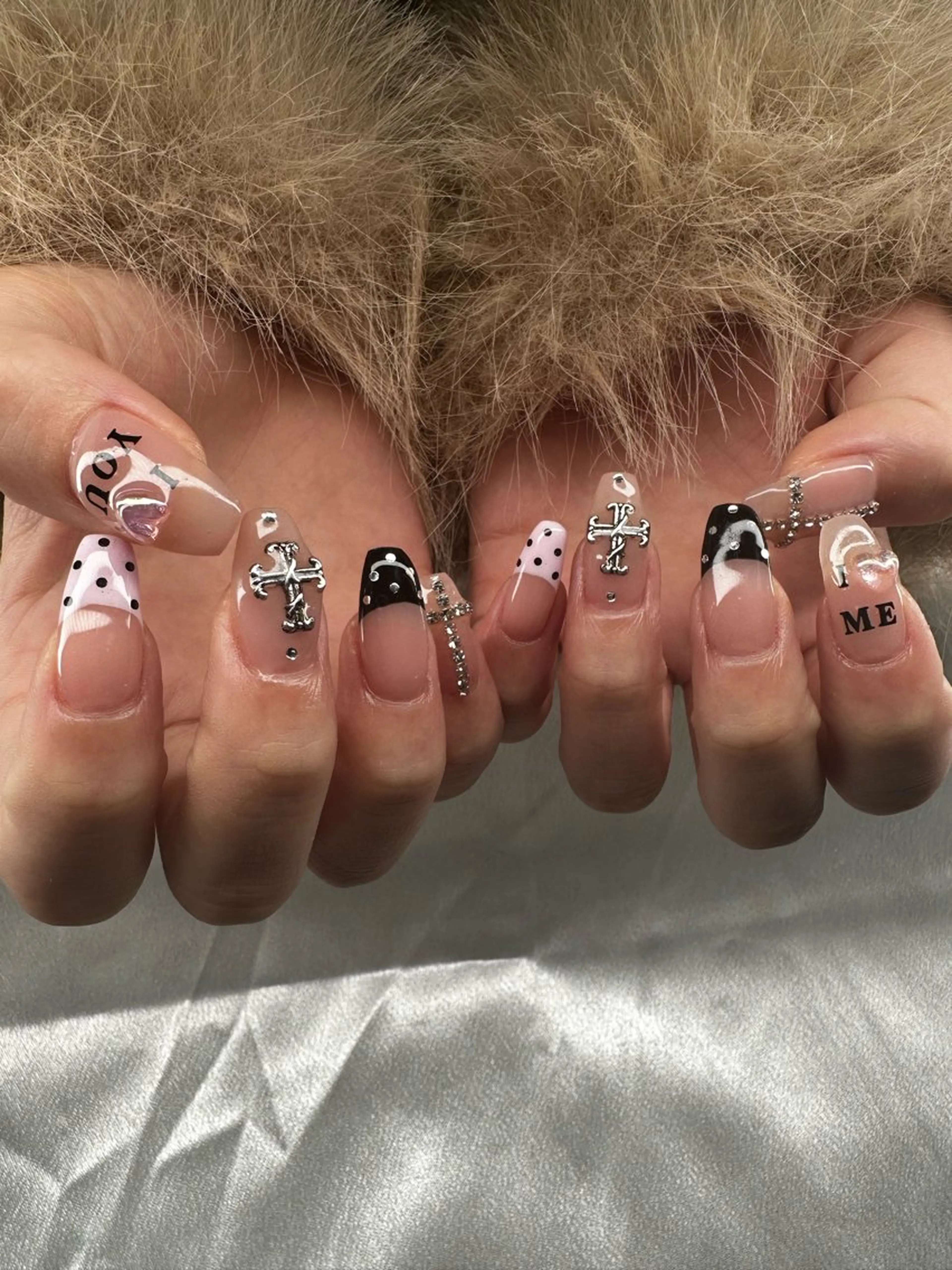 ネイル ハンドネイル Sawa ︎︎𓂃⟡.·のネイルデザイン