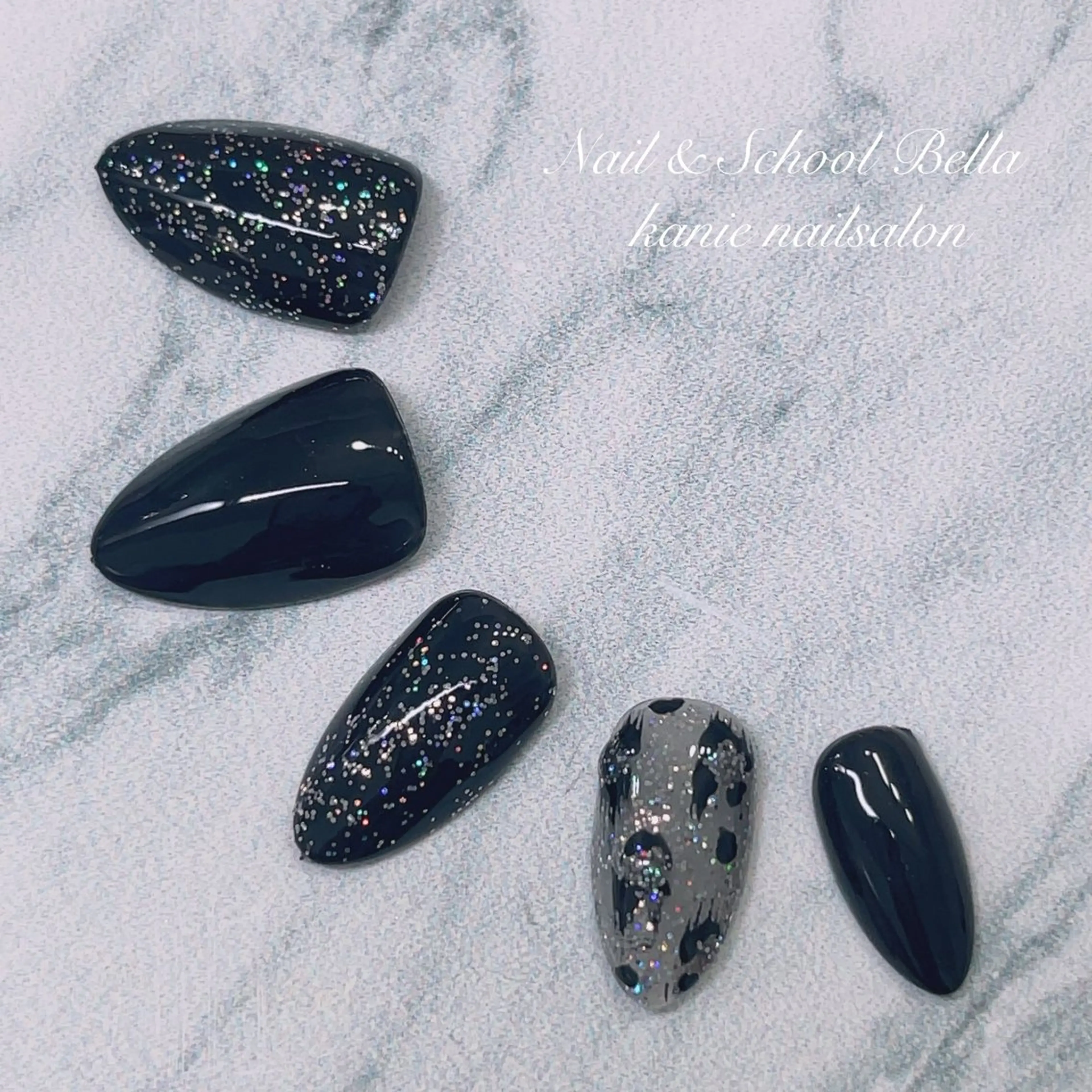 ネイル アニマル柄 ラメ(グリッター) Bella YUKAのネイルデザイン