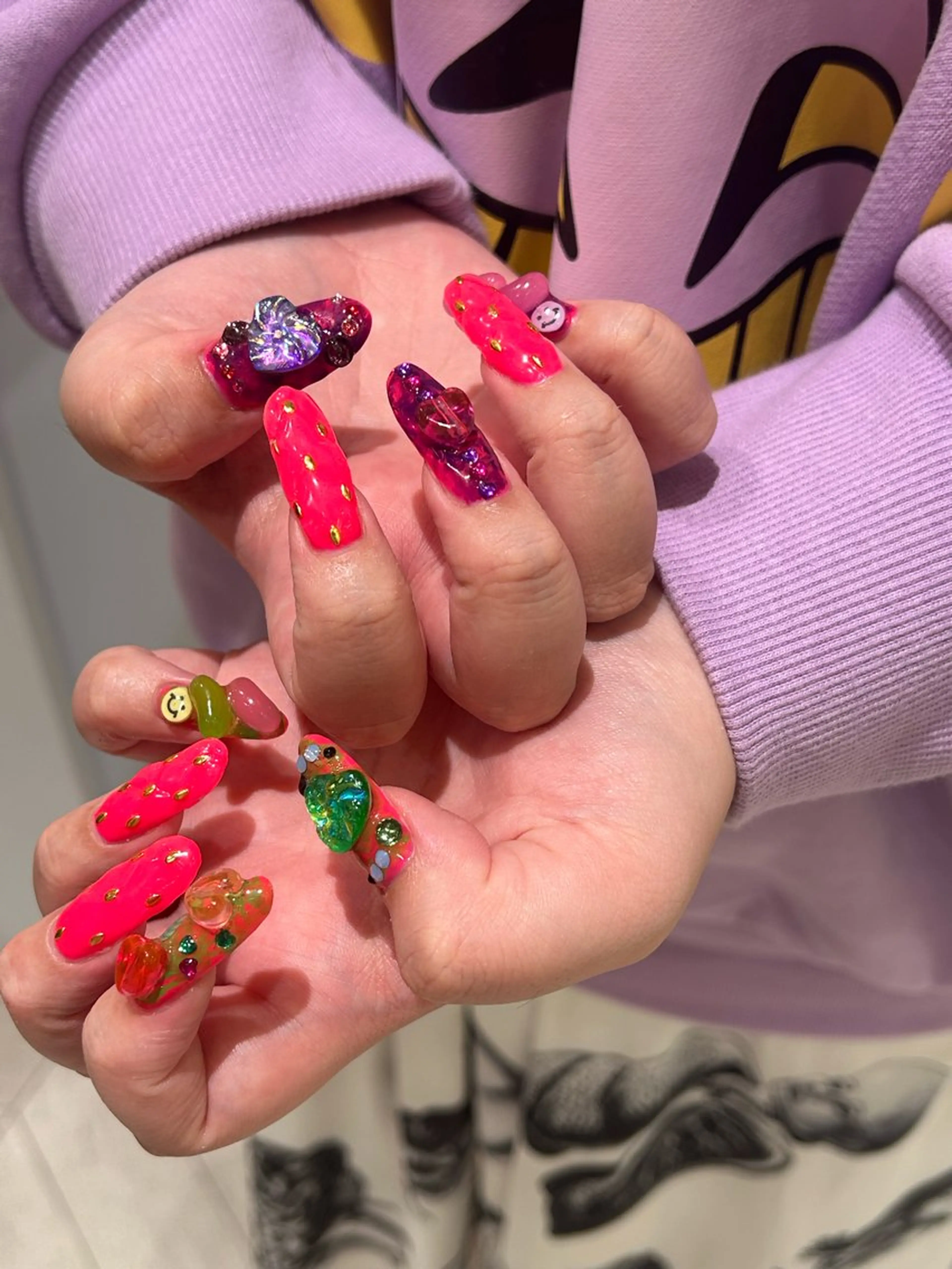 ネイル ꪆৎ平行アーチ ྀི ワカナの眉毛・アイブロウイメージ