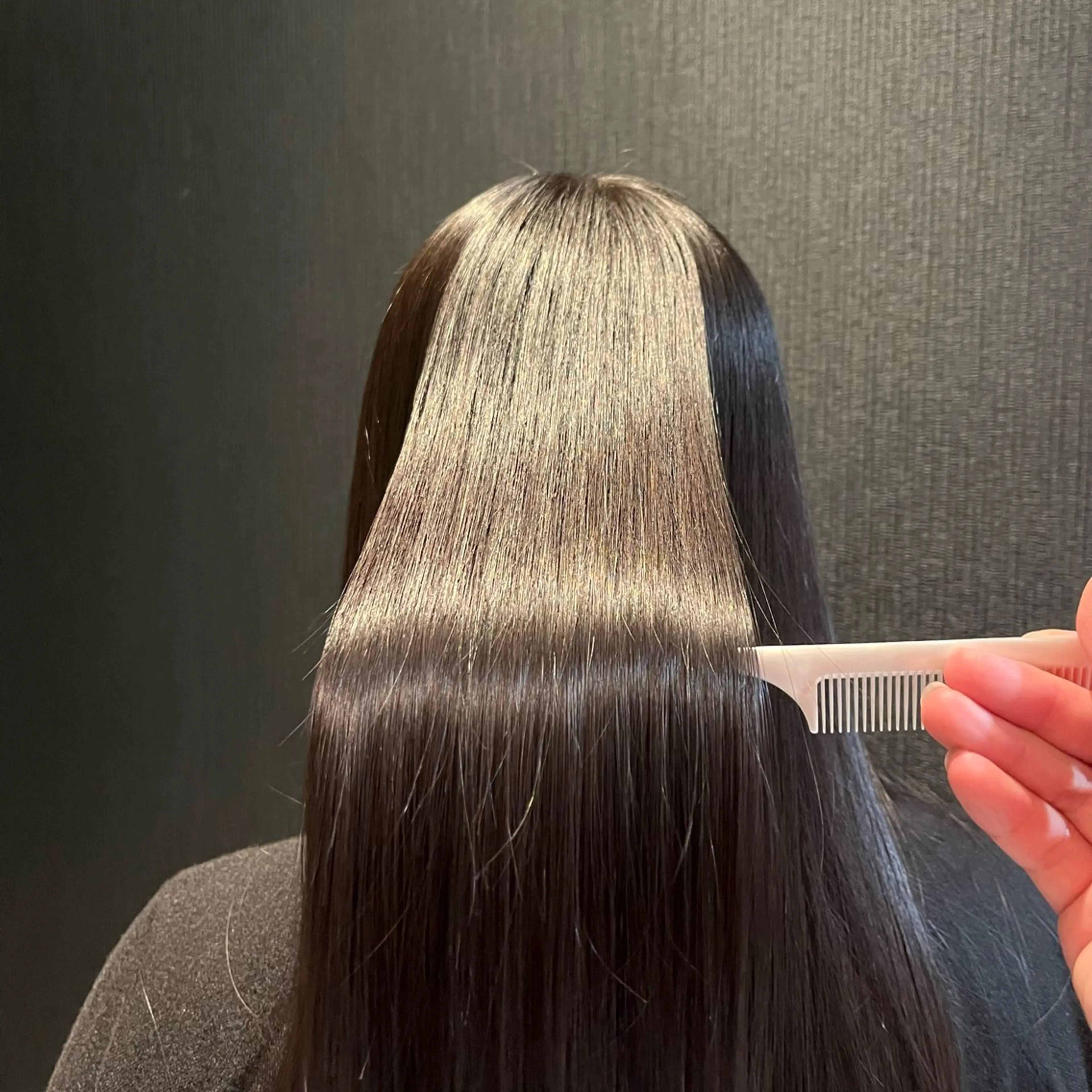 ロング パーマ カット 縮毛矯正 生活に馴染む デザイン/鏡ゆうかのヘアスタイル