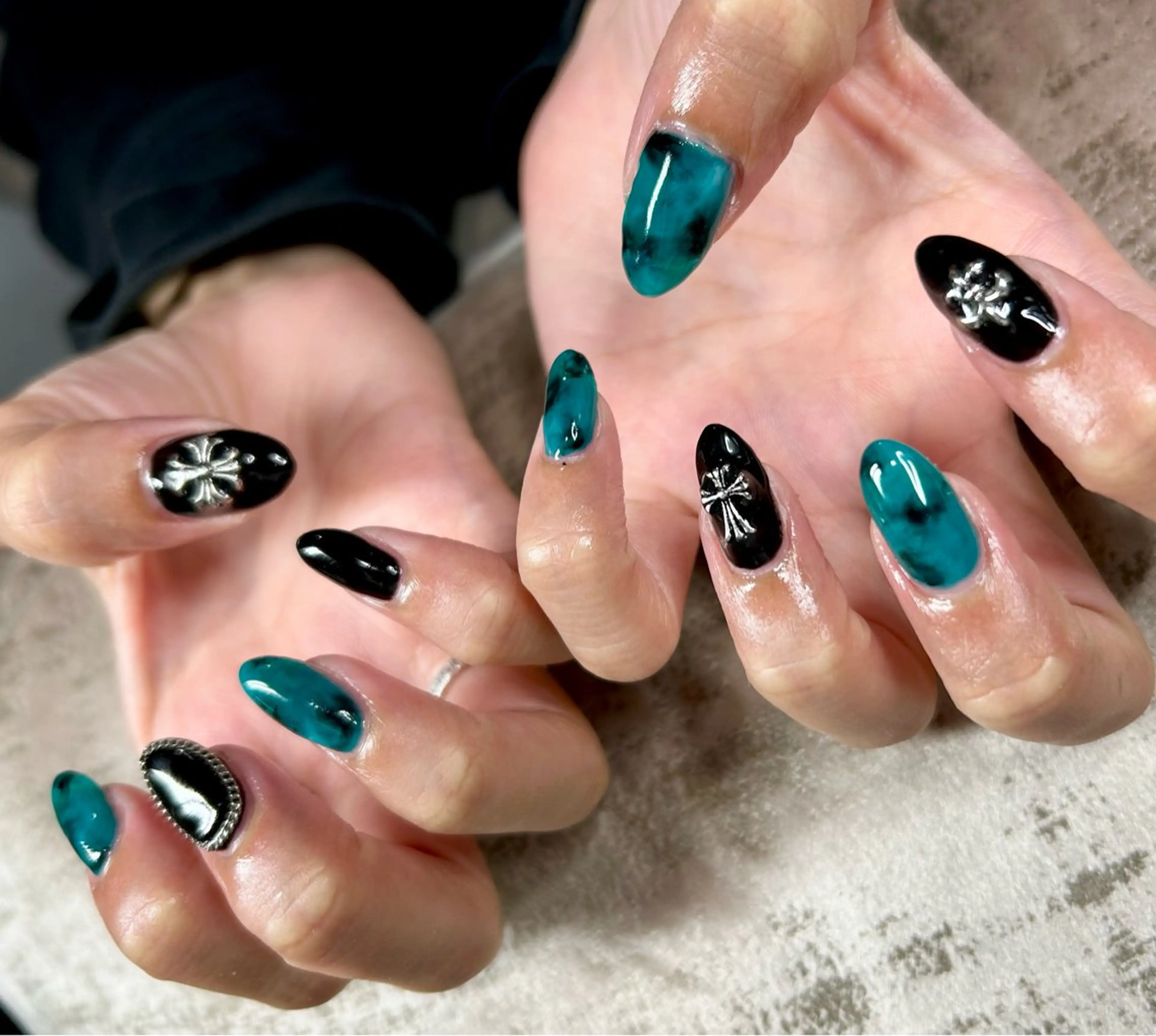 ネイル nailroom HARU.のネイルデザイン