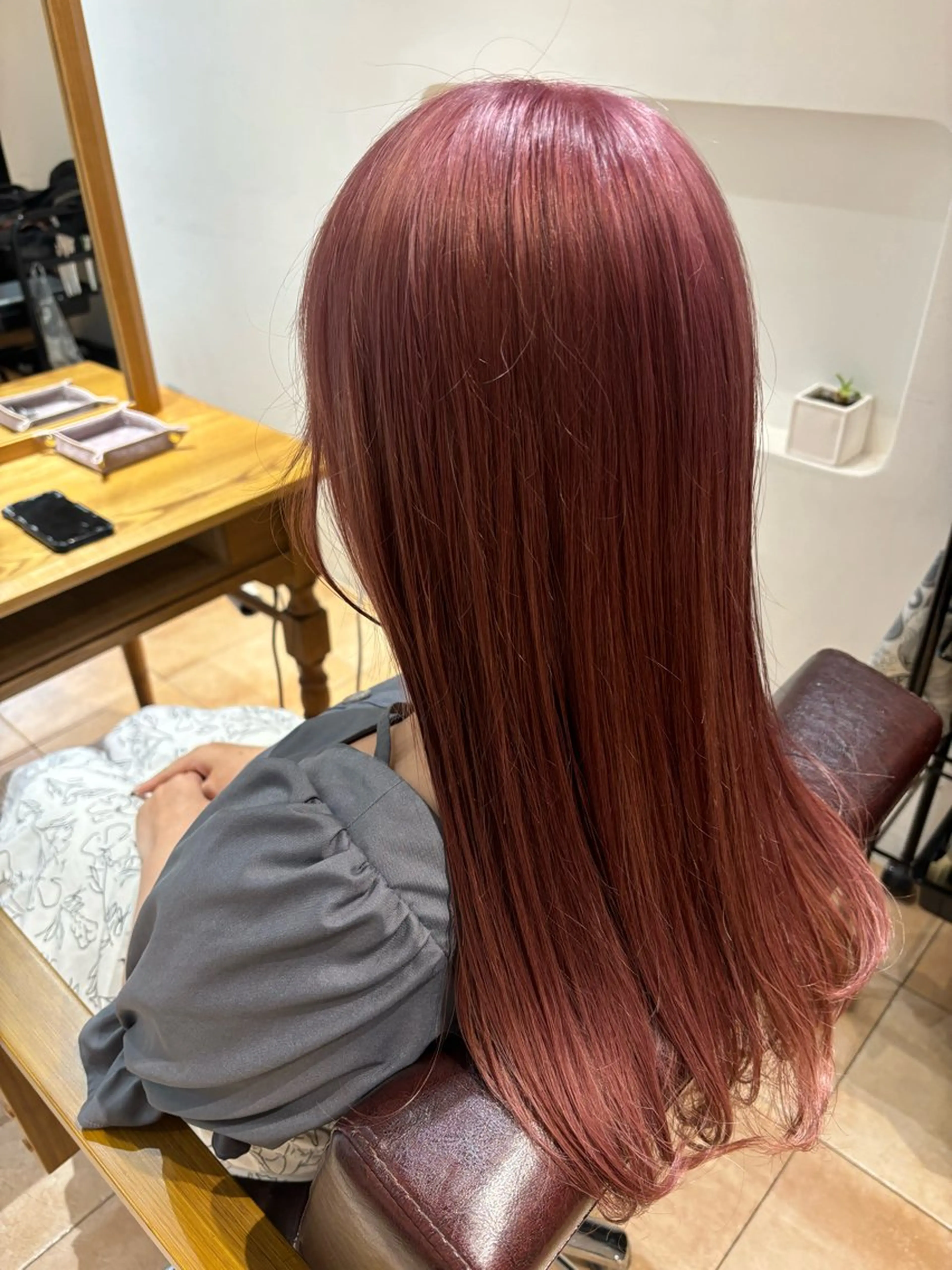 ロング カラー ベージュカラー ピンクカラー ピンクベージュ ヘアカラー 🌈透明感カラー🌈 🌟吉田祐介🌟のヘアスタイル