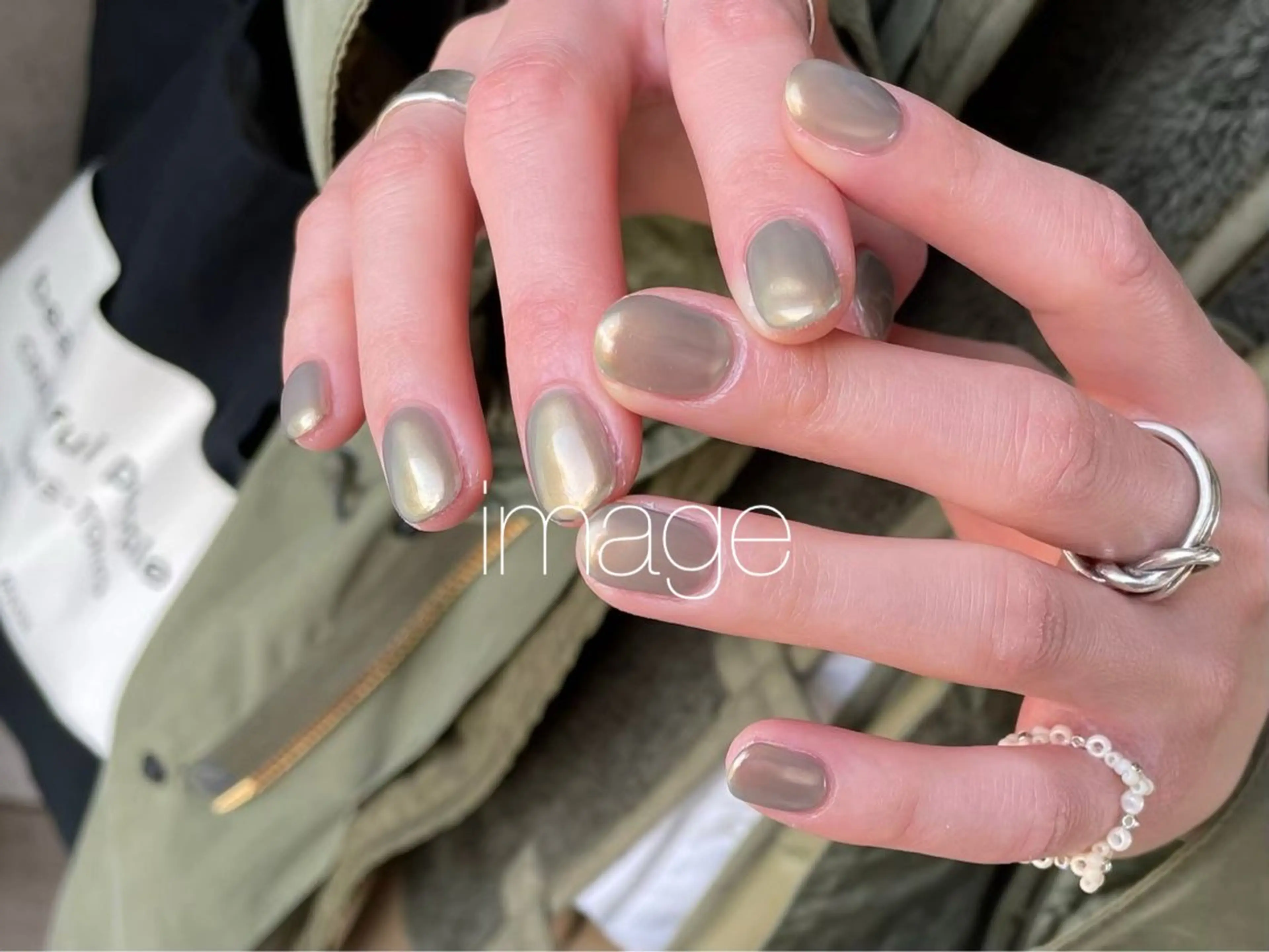 【新規】平日13時​〜​17時　＊初回オフ無料＊オフあり⭐️ オーロラorミラーorフラッシュorマグネットの写真