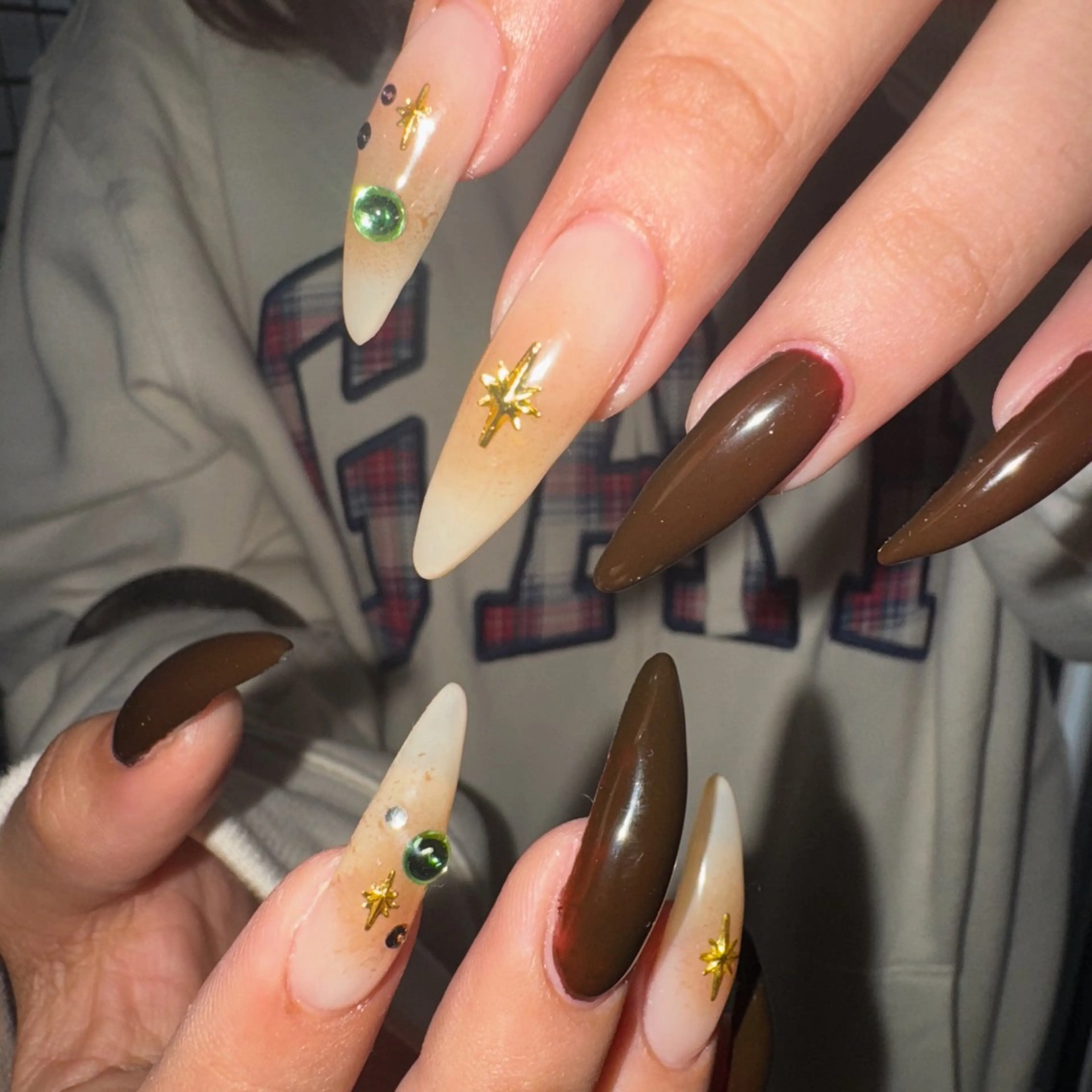 ネイル ハンドネイル フットネイル MITSUKI🪡 海外/個性派/ロングのネイルデザイン