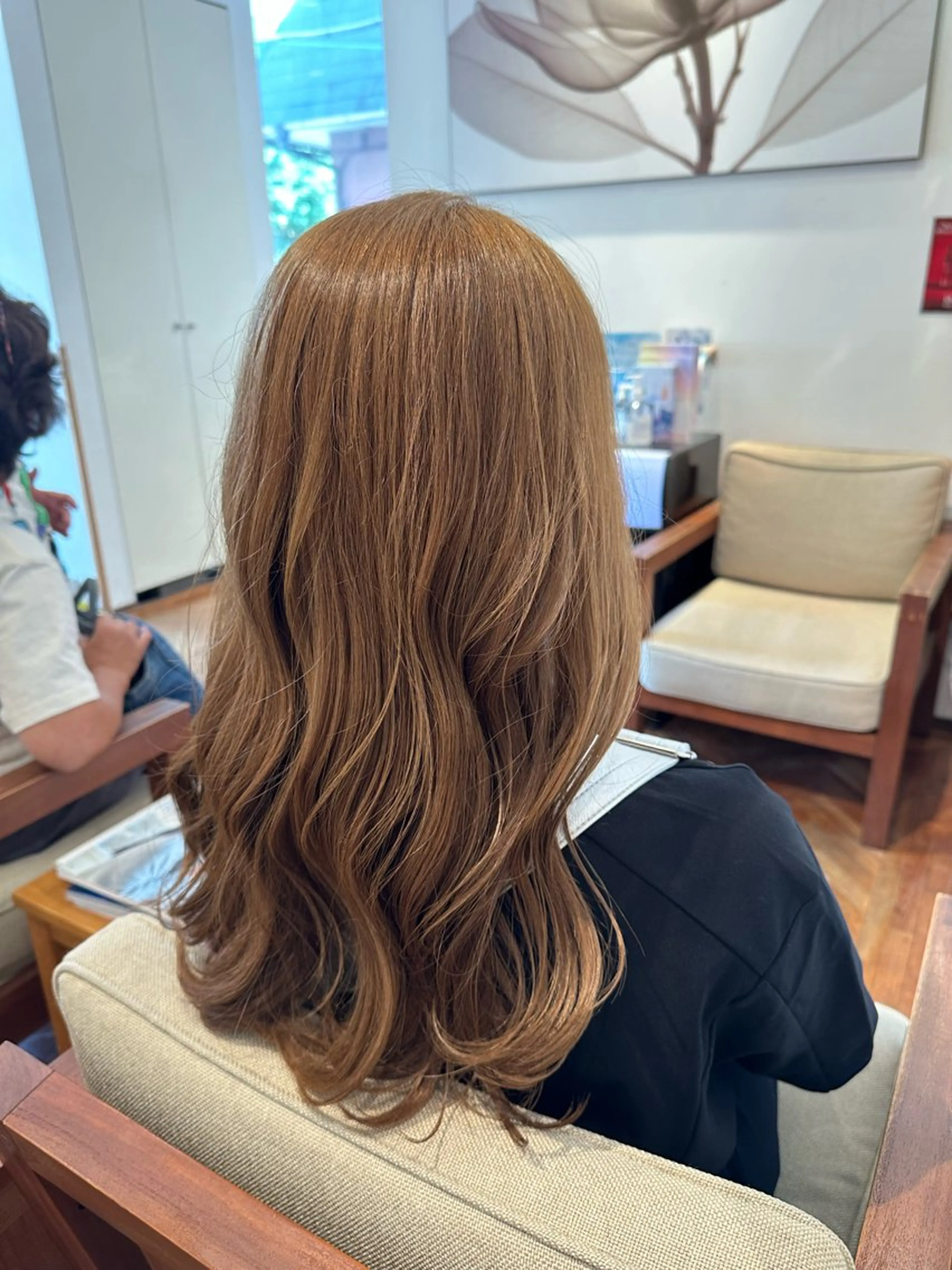 ロング カラー ベージュカラー ブリーチ ブリーチなしカラー 鈴木 優斗のヘアスタイル