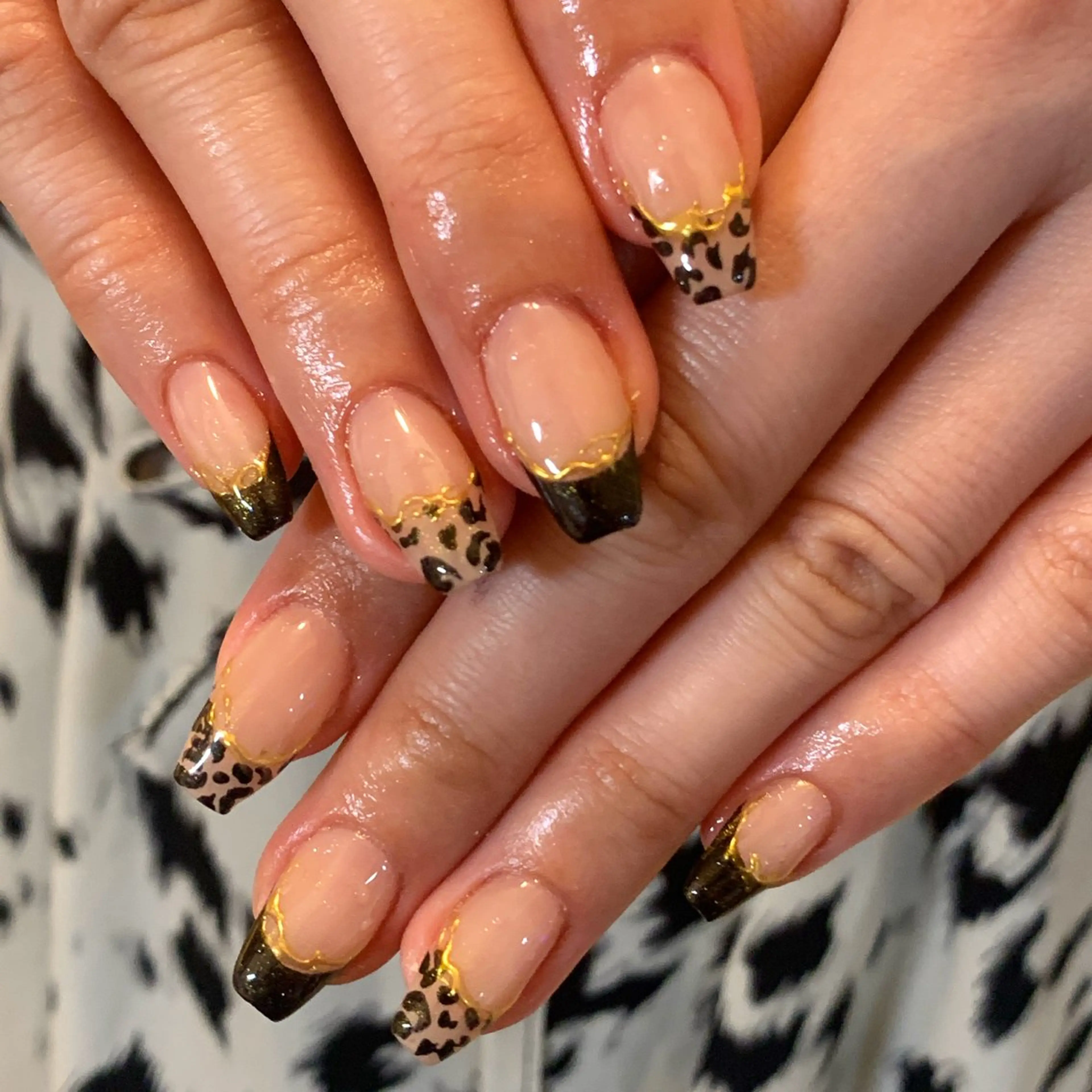 ネイル ハンドネイル NES NAIL所属・さゆり￤推しキャラ ￤ロングネイル🩷のネイルデザイン