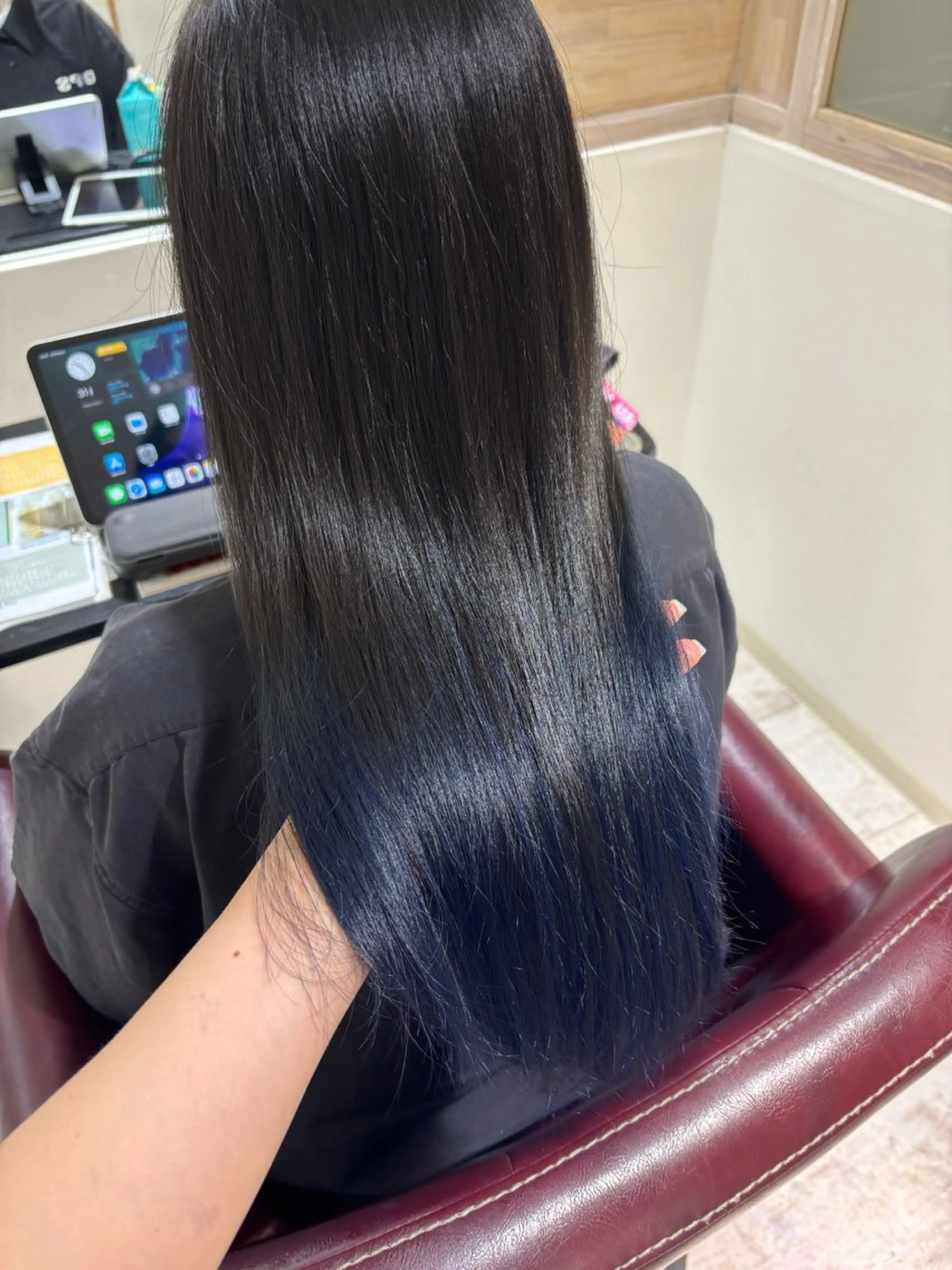 セミロング カラー アッシュ ブリーチ ブルーカラー インナーカラー 藤林 かづき🪽のヘアスタイル