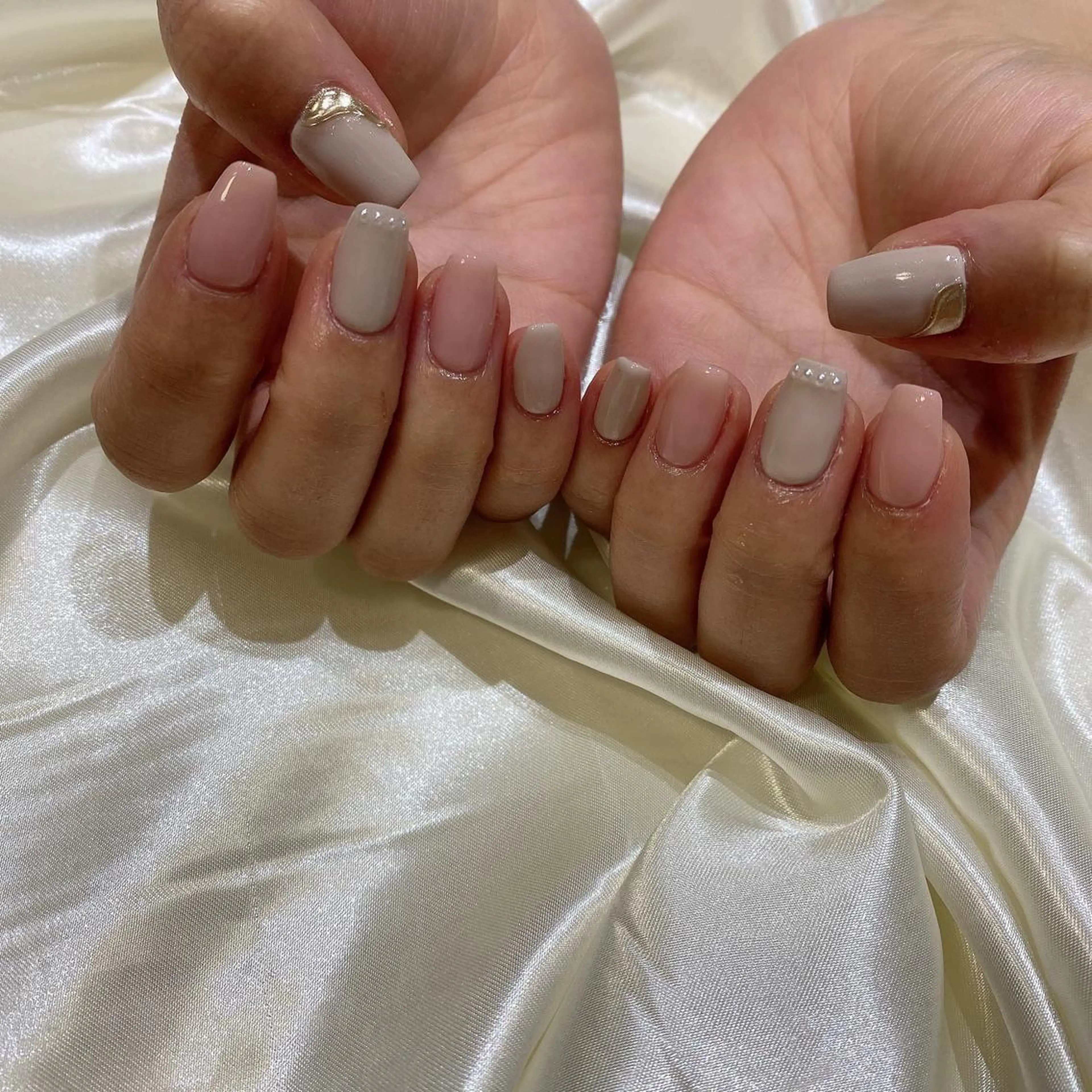 ネイル ハンドネイル 西岡 杏のネイルデザイン