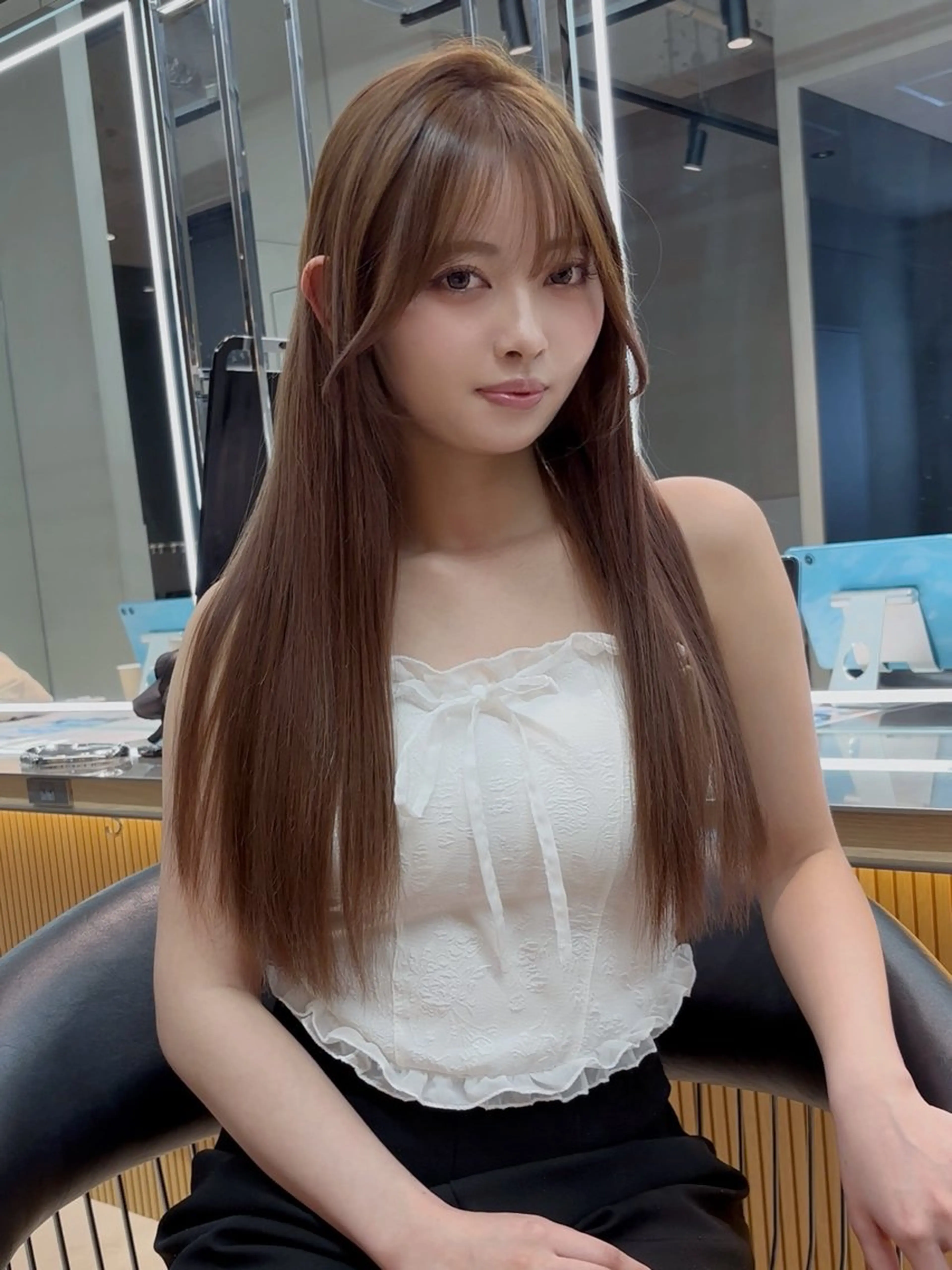 セミロング カラー パーマ ベージュカラー レイヤーカット 縮毛矯正 【美髪矯正】 吉村　清志のヘアスタイル