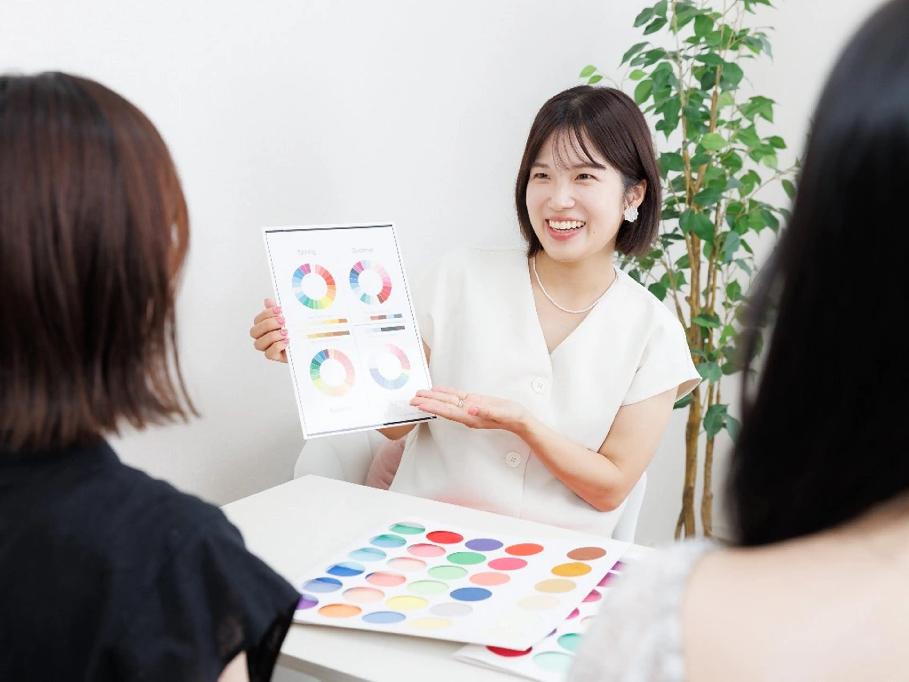 【サロン帰り即垢抜け♪】簡易カラー診断+ポイントメイク☆30分の写真