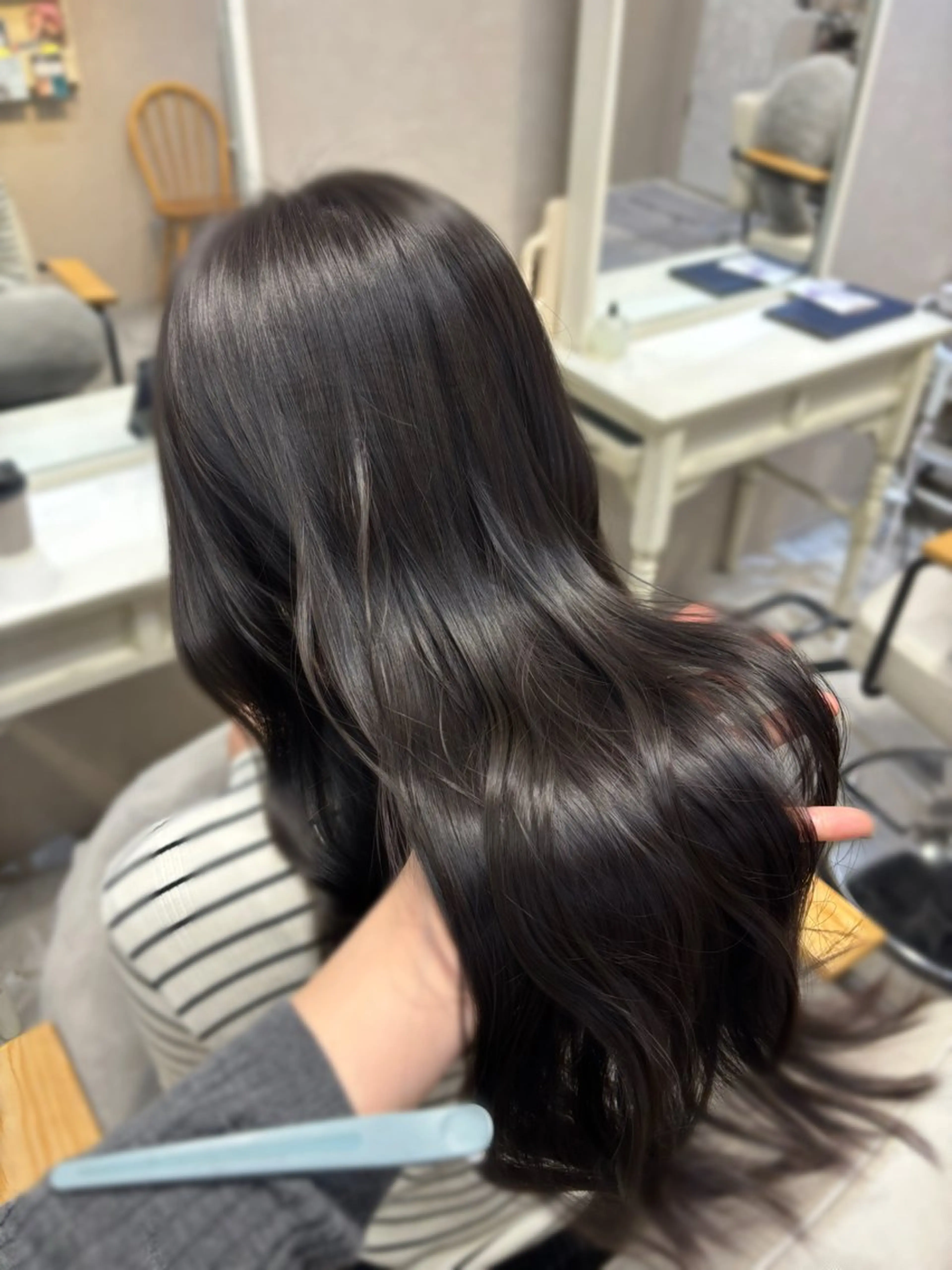 ロング カラー オリーブカラー estrela エストレーラ所属・ブリーチなしカラー 🥣髪質改善/はなえのヘアスタイル