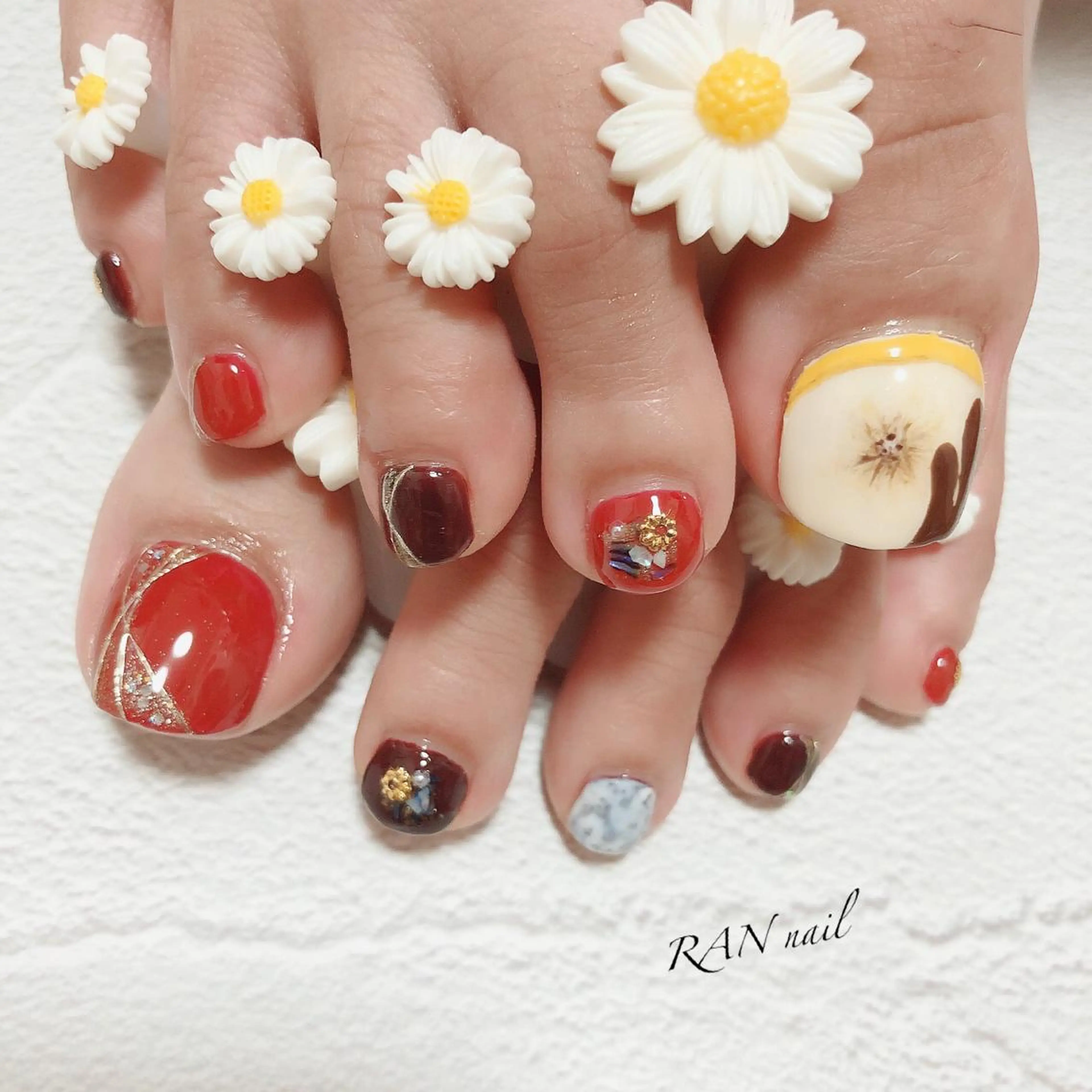 ネイル オフィスネイル 春ネイル バレンタイン 冬ネイル ハンドネイル フットネイル RAN nail 〜ランネイル〜所属・RAN nailのネイルデザイン